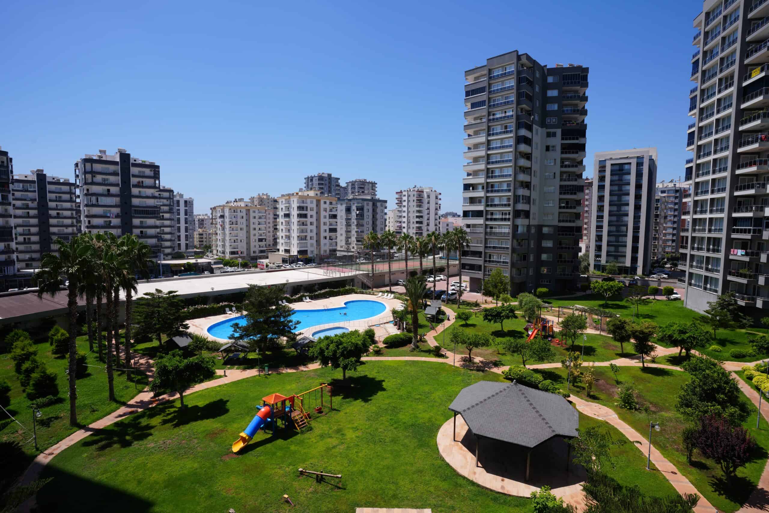 Mersin Erdemli Türbe Clup Bahçeşehir Sitesi 4+1 Satılık Lüks Daire