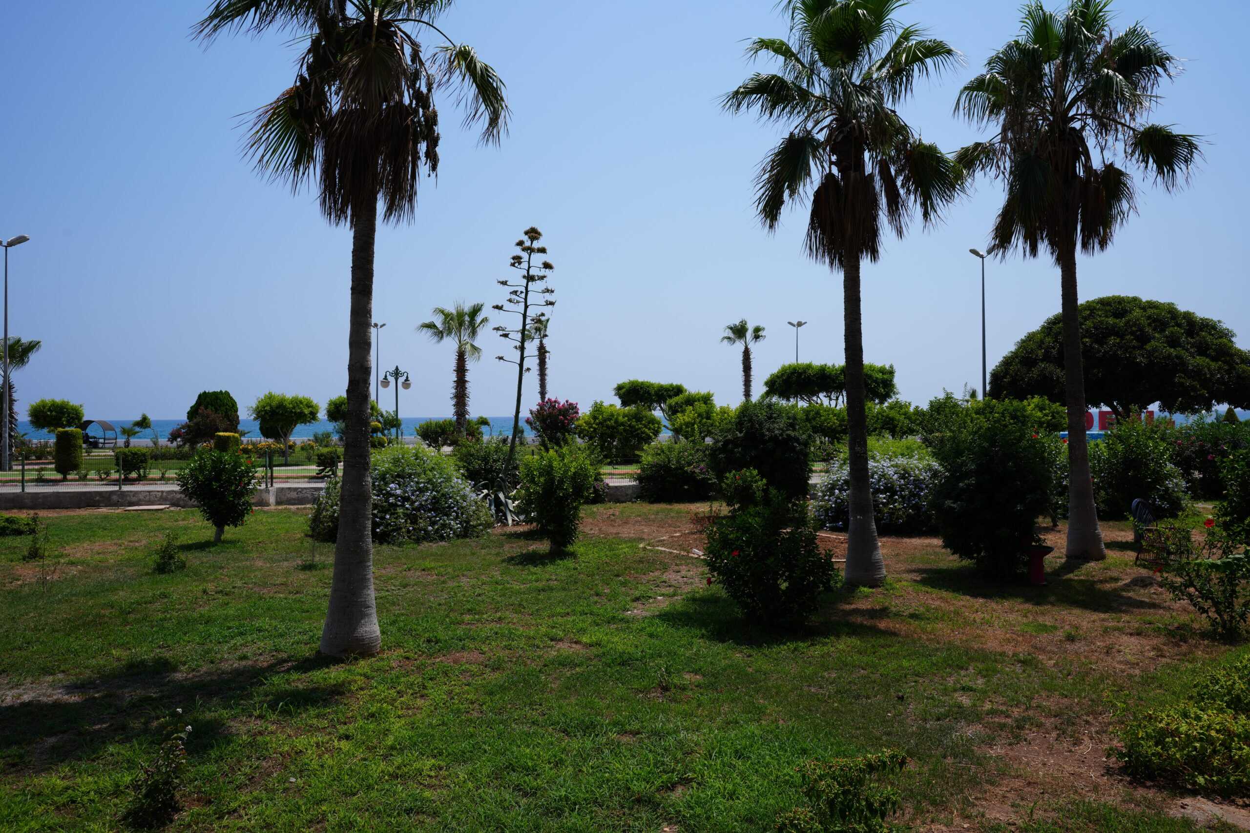 Mersin Erdemli Erciyes Sitesi Satılık Ön Blok Full Bakımlı Bahçe Katı Daire