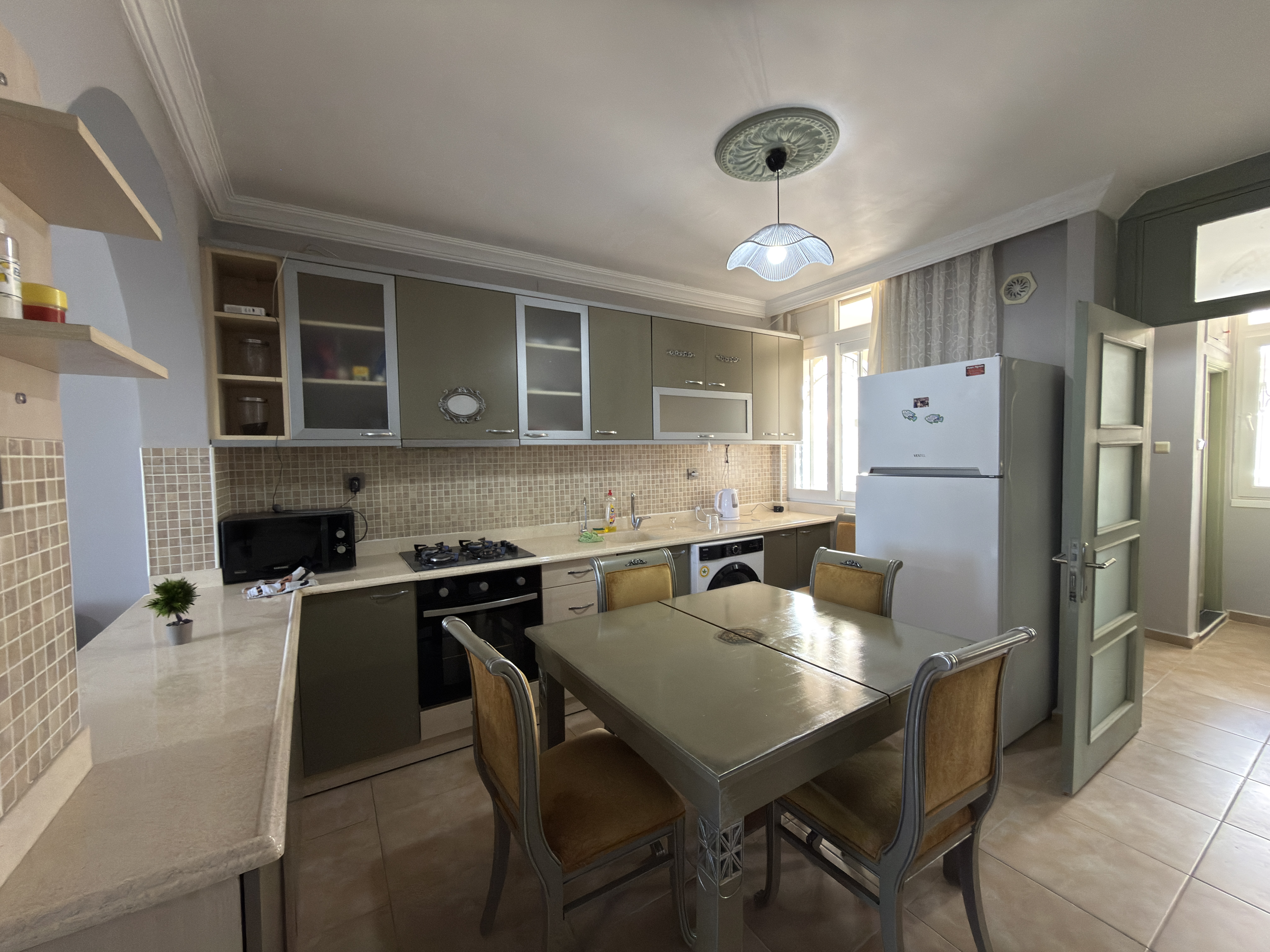 Appartement aan zee te koop in het Erciyes-complex, Erdemli Front Block, Mersin