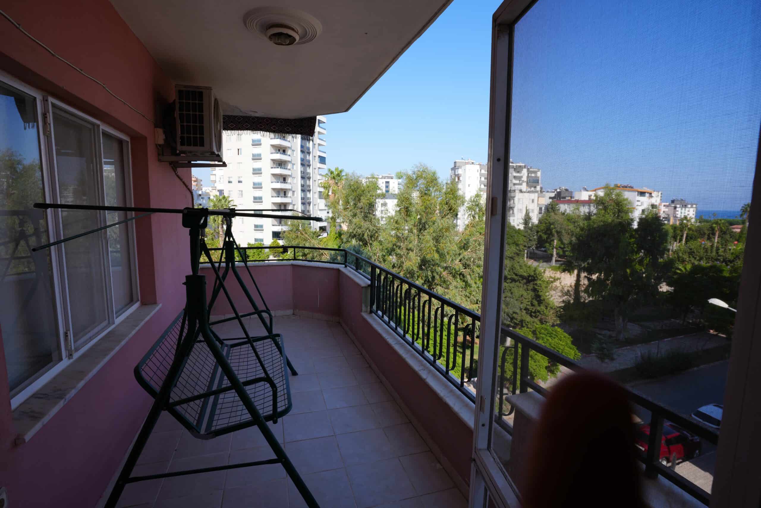Mersin Erdemli Merkez Arsa Takasına Uygun 3+1 Satılık Daire