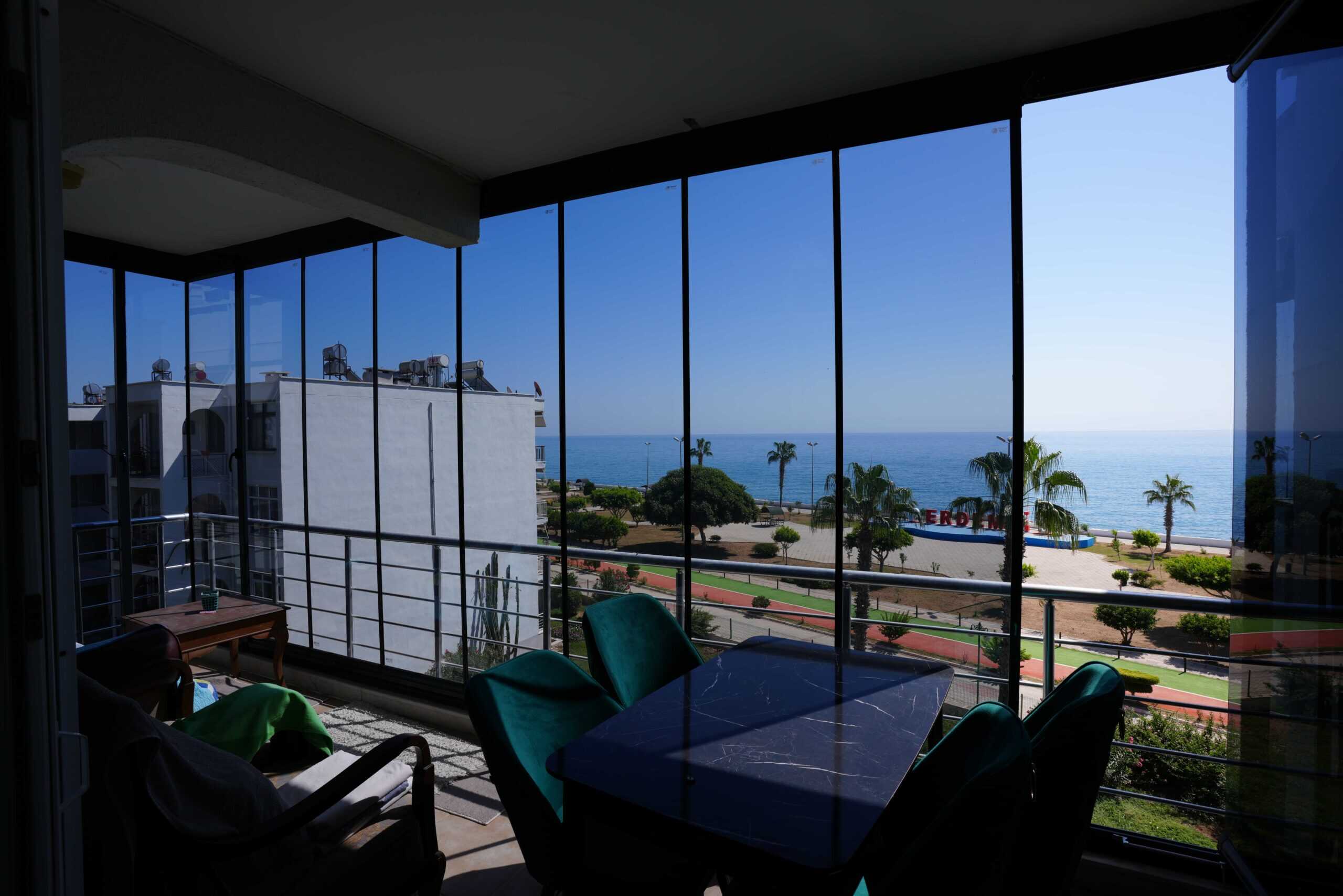 Mersin Erdemli Ön Blok Erciyes Sitesi Denize Sıfır Satılık Daire
