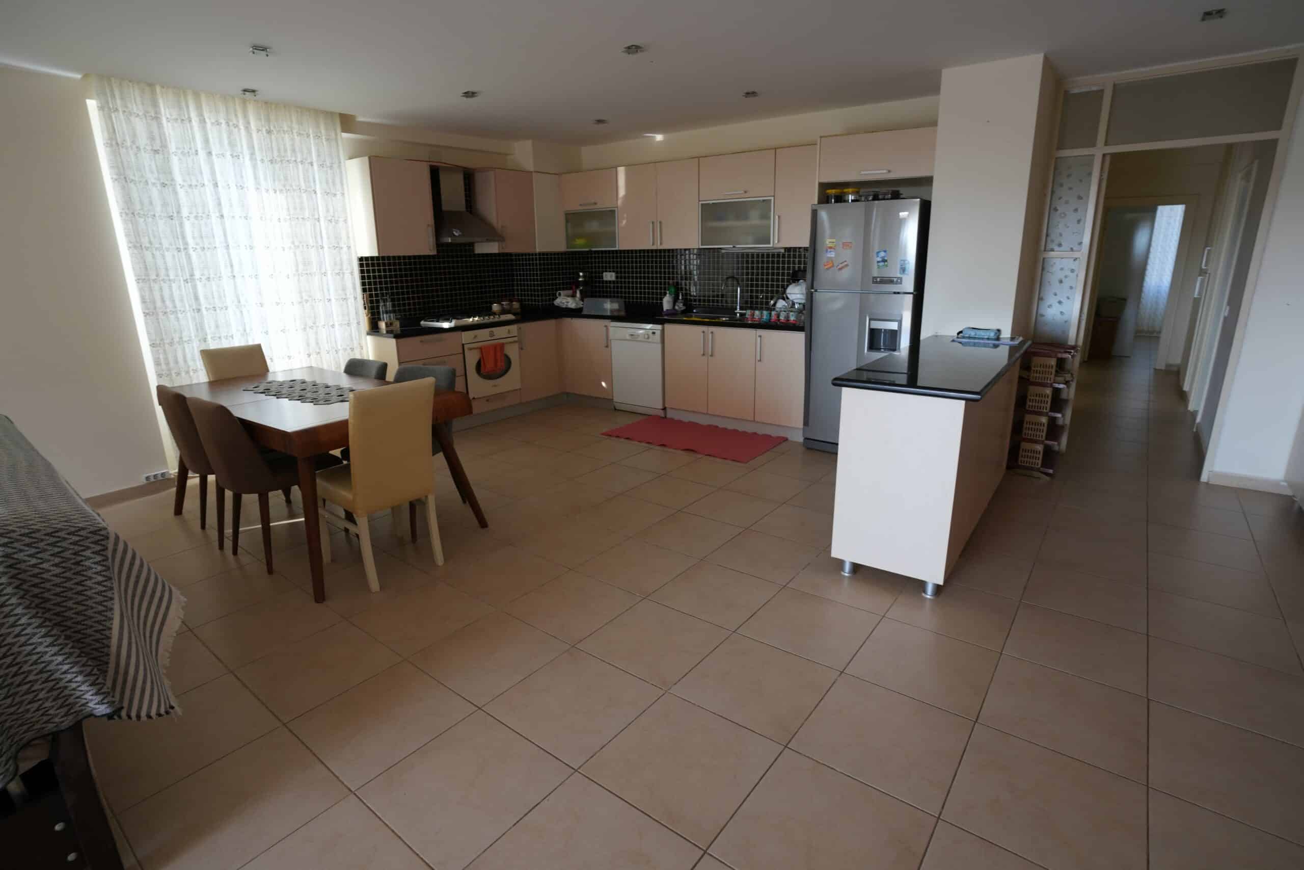 Mersin Kargıpınarı Queenaba Sitesi 3+1 220 m2 Satılık Köşe Daire