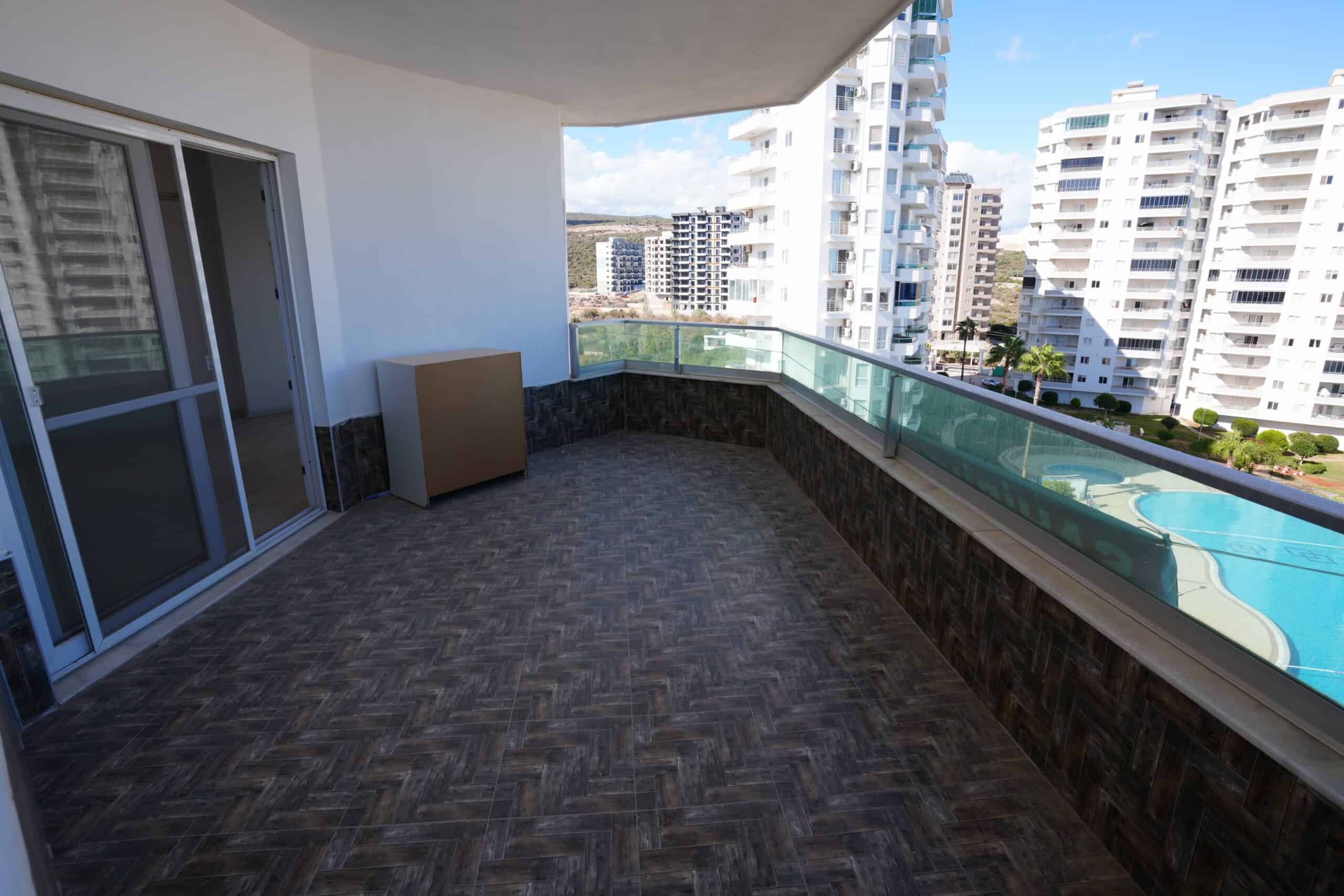 Mersin Erdemli Ayaş Diva Holiday Sitesi Araç Takasına Uygun 2+1 Daire