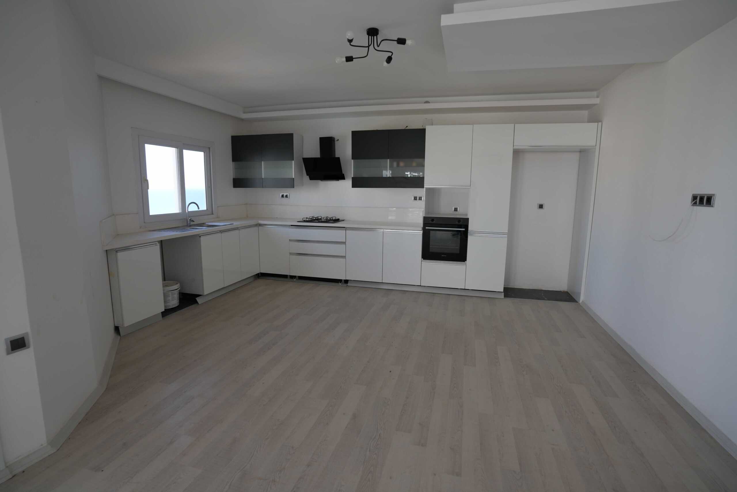 Mersin Erdemli Ayaş Diva Holiday Sitesi Araç Takasına Uygun 2+1 Daire