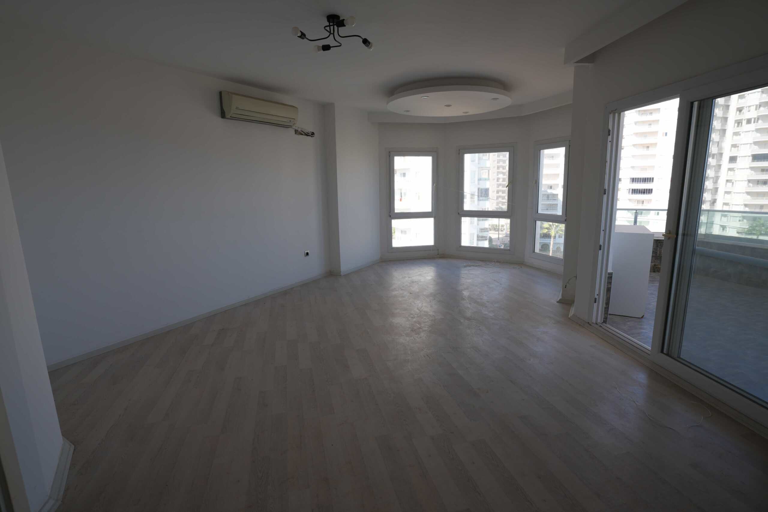 Mersin Erdemli Ayaş Diva Holiday Sitesi Araç Takasına Uygun 2+1 Daire