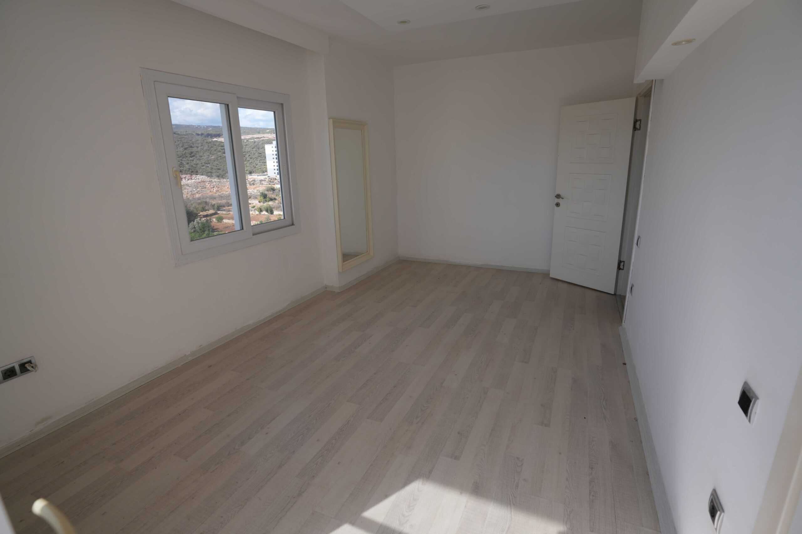 Mersin Erdemli Ayaş Diva Holiday Sitesi Araç Takasına Uygun 2+1 Daire