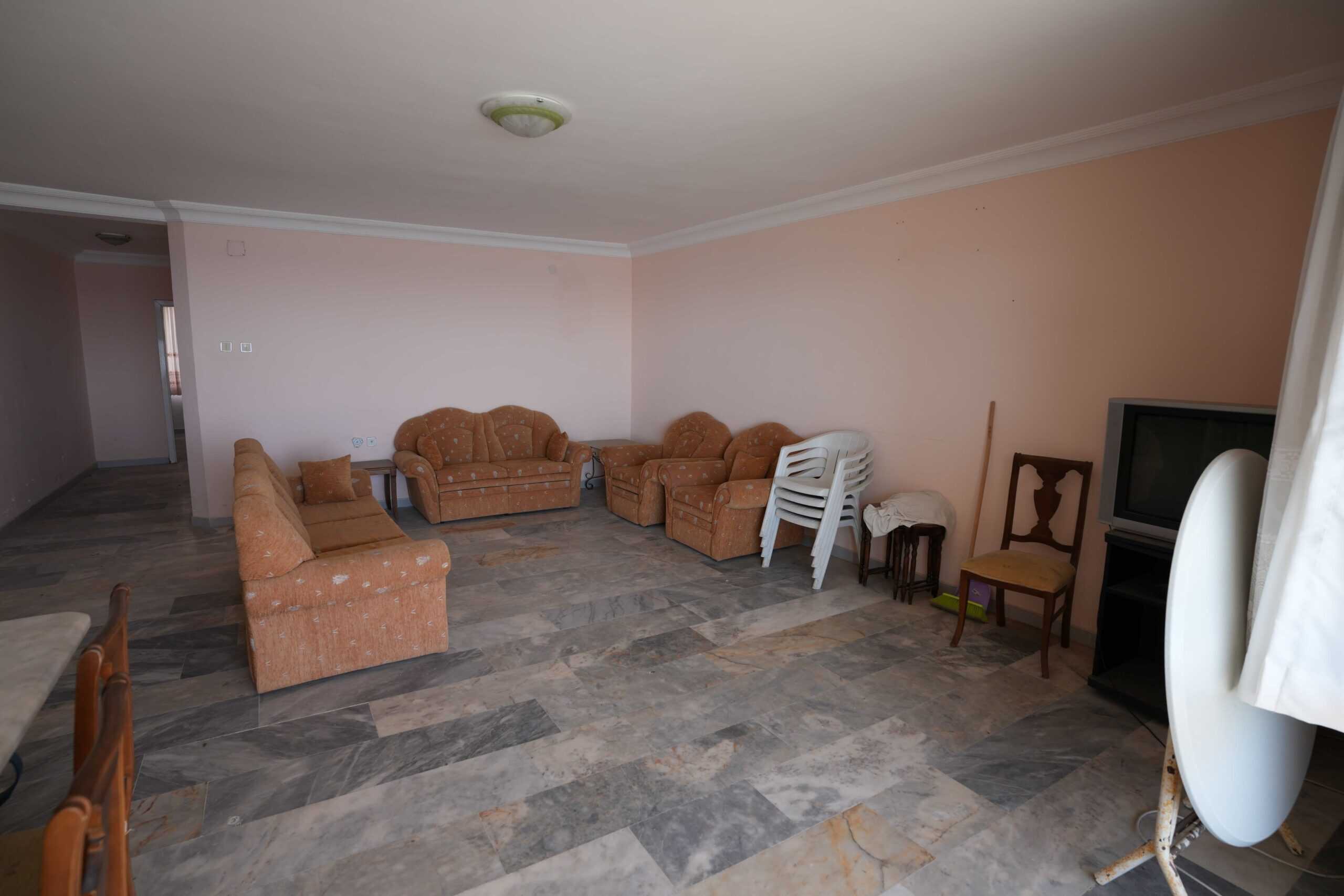 Mersin Erdemli Çeşmeli Altunören 2 Sitesi 2+1 Satılık Ön Blok Köşe Daire