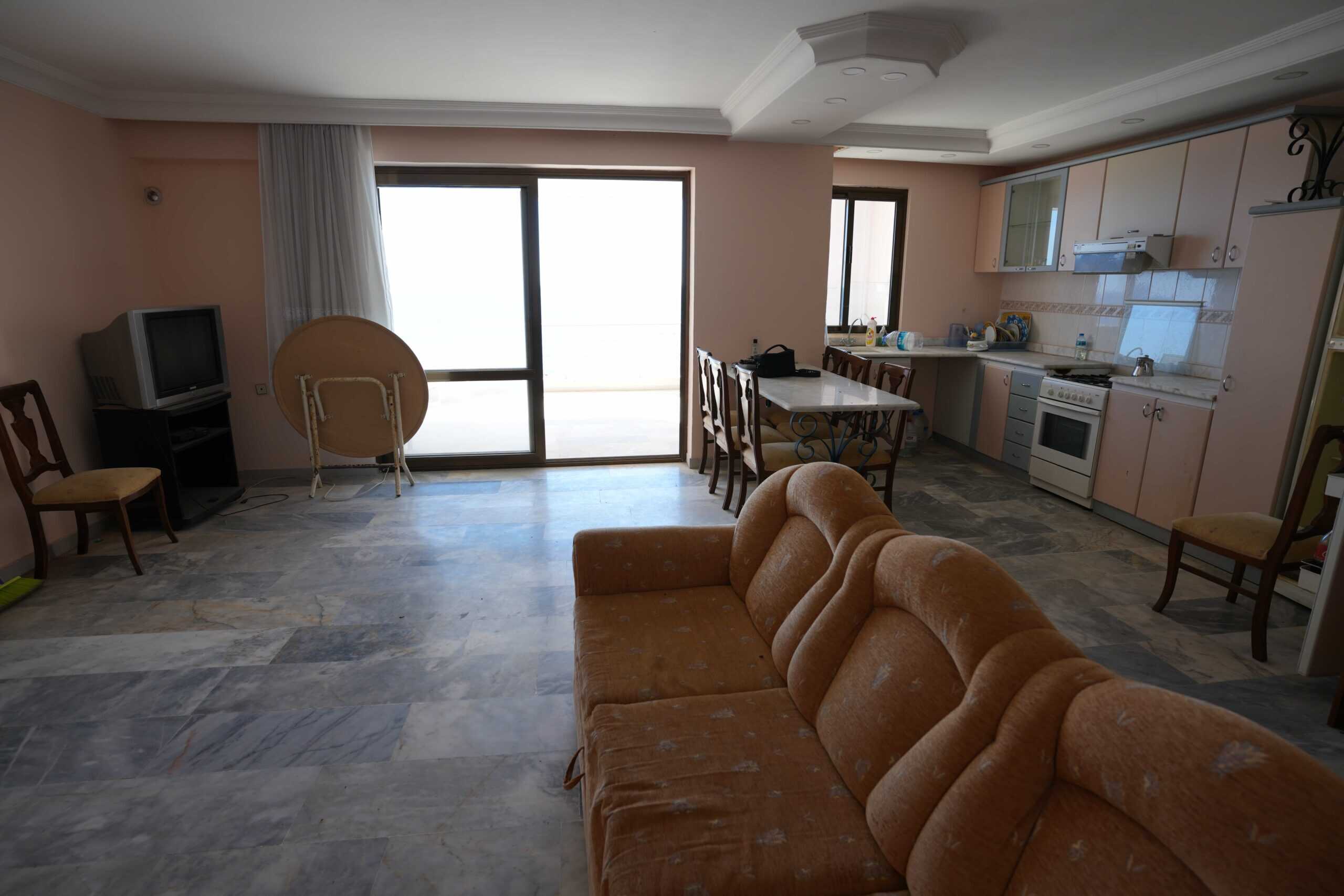 Mersin Erdemli Çeşmeli Altunören 2 Sitesi 2+1 Satılık Ön Blok Köşe Daire