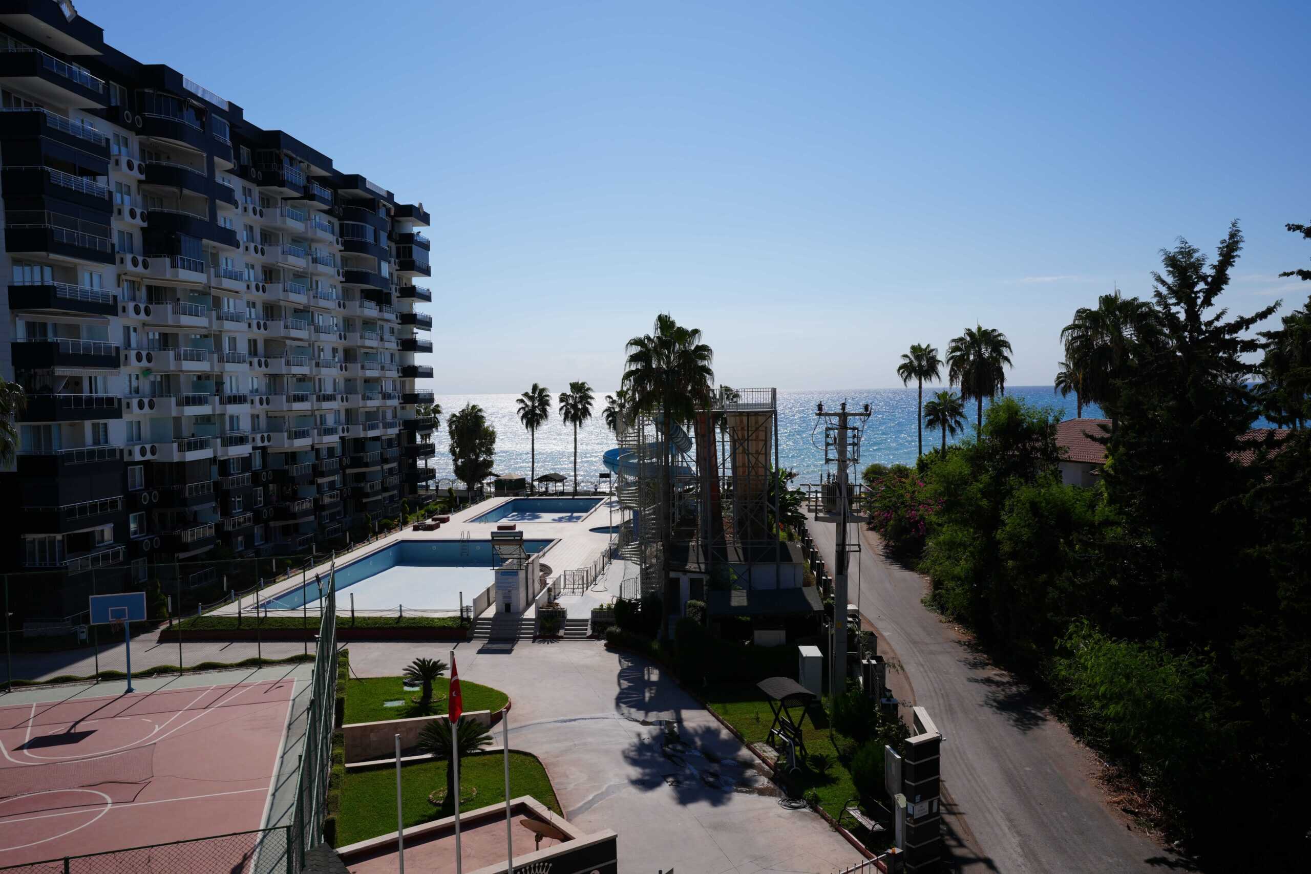 Mersin Erdemli Kargıpınarı Bahama Sitesi 3+1 Satılık Köşe Daire
