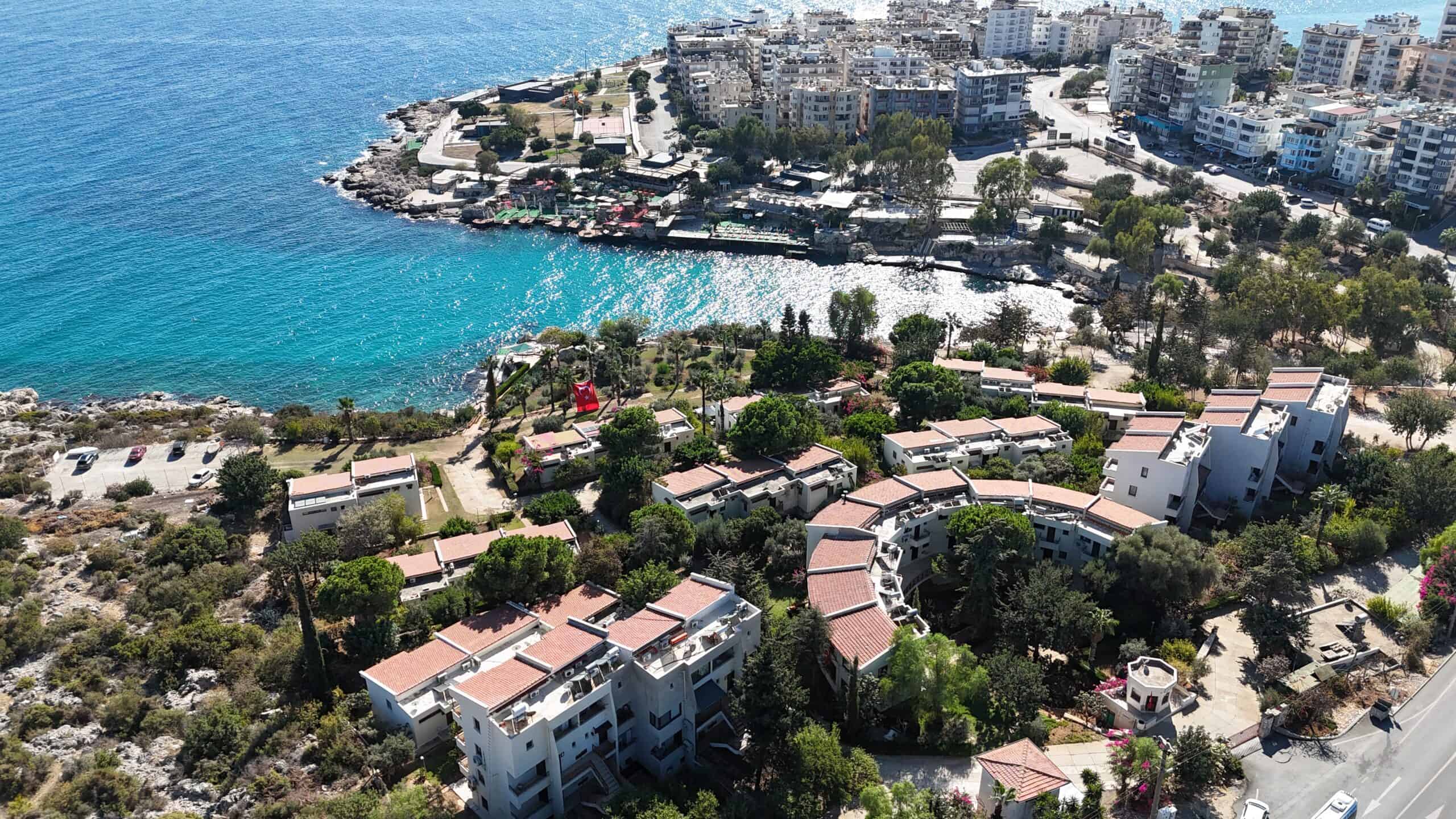 Mersin Silifke Susanoğlu Denize Sıfır  Susankent Sitesi  Eşyalı  Satılık 2.5+1 Villa