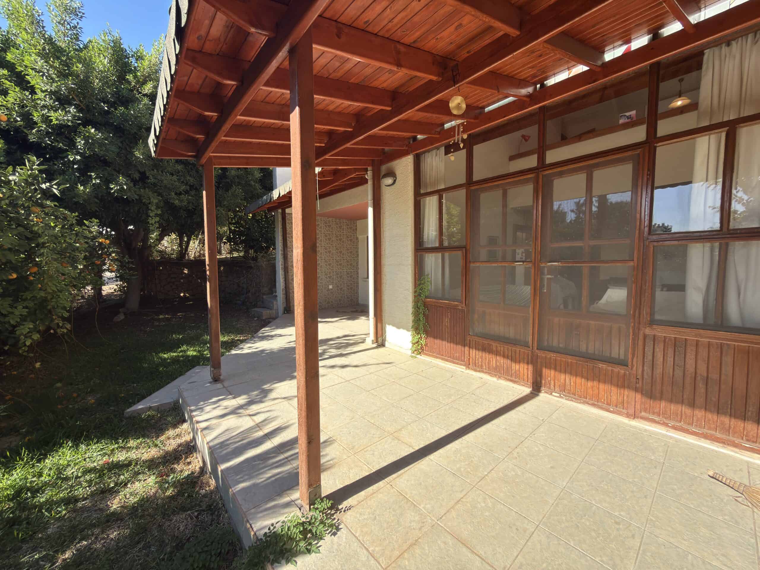 Mersin Silifke Susanoğlu Denize Sıfır  Susankent Sitesi  Eşyalı  Satılık 2.5+1 Villa