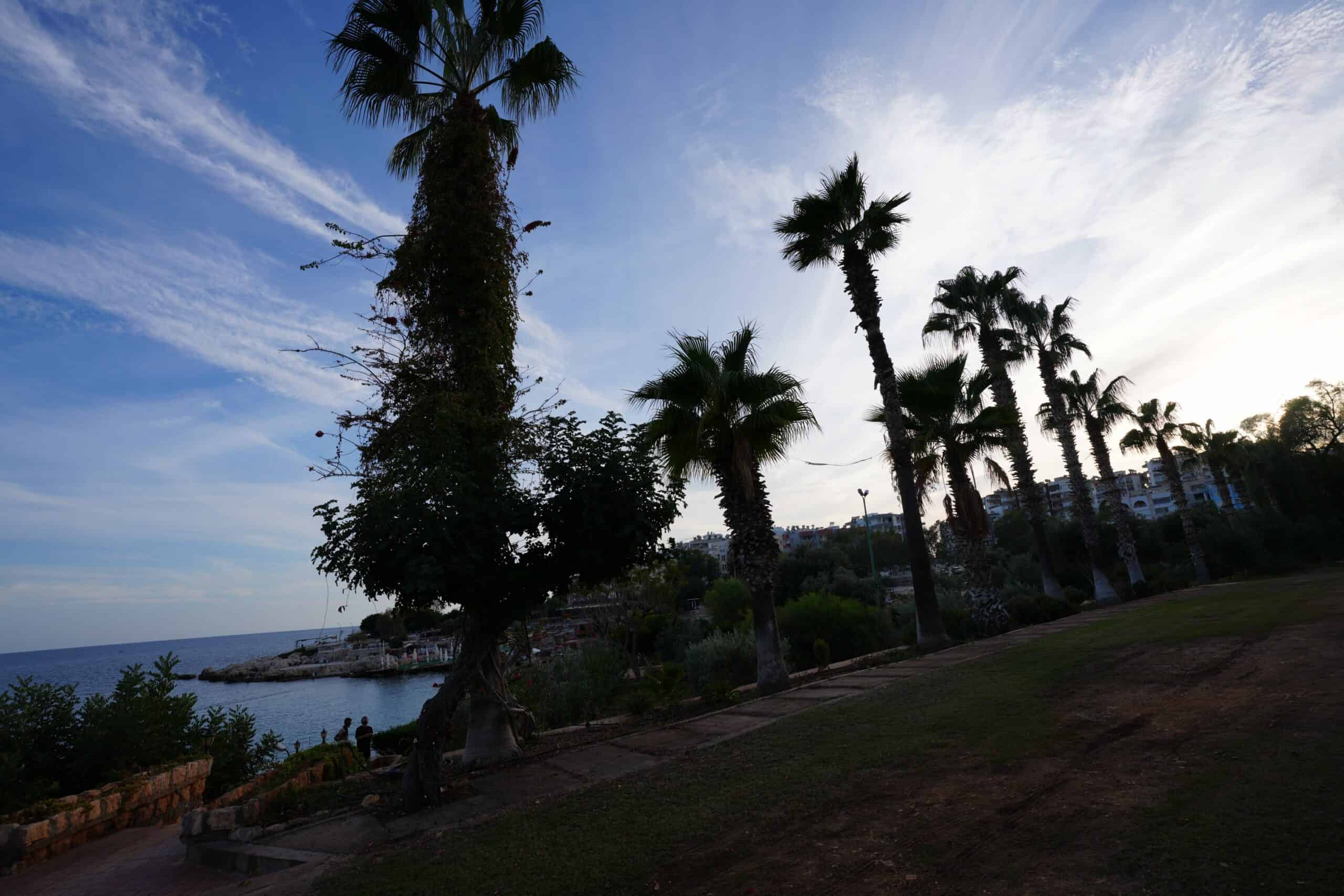 Mersin Silifke Susanoğlu Denize Sıfır  Susankent Sitesi  Eşyalı  Satılık 2.5+1 Villa