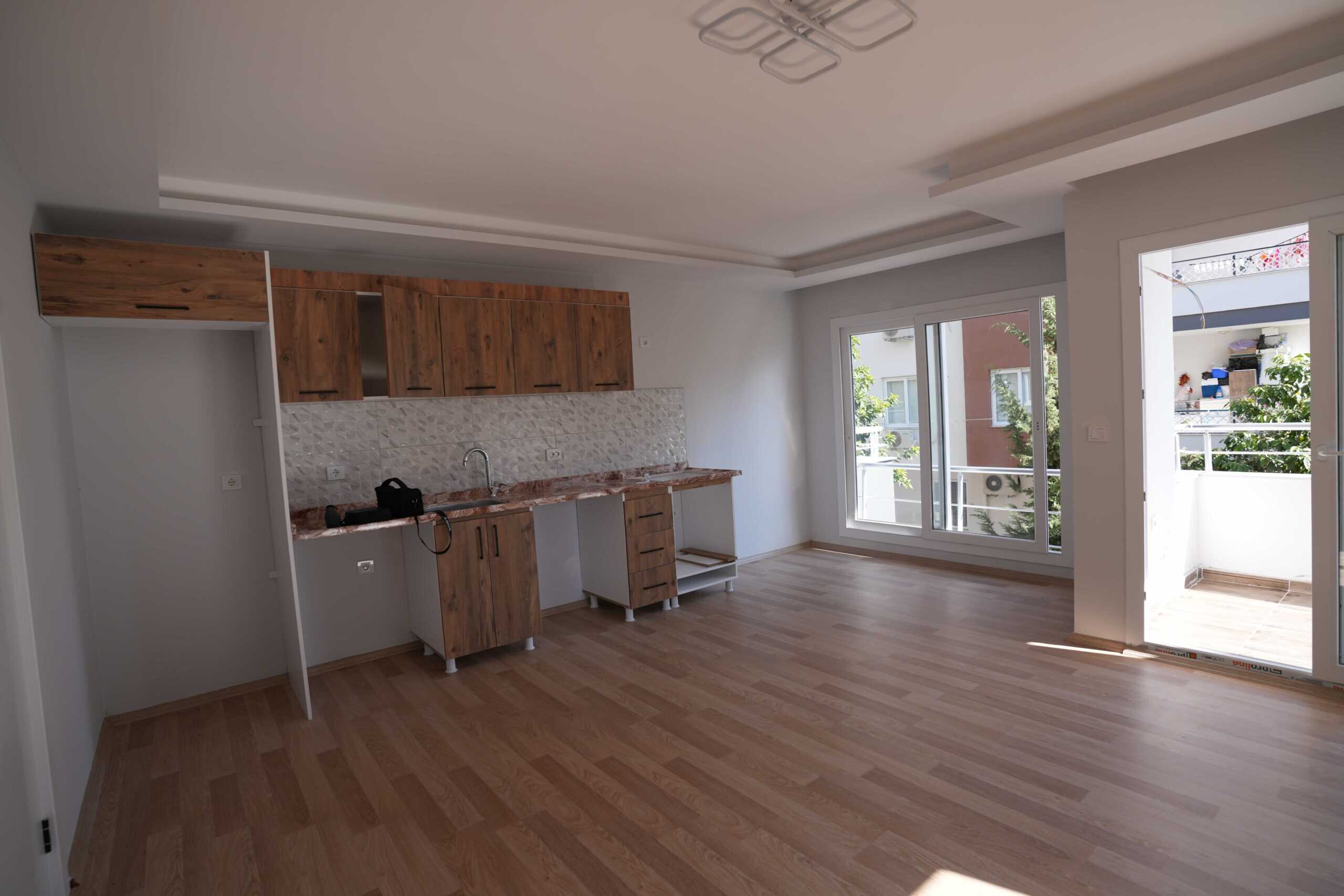 Mersin Erdemli  Aşşağı Alata Mahallesi Denize Yakın Satılık 2+1 Daire