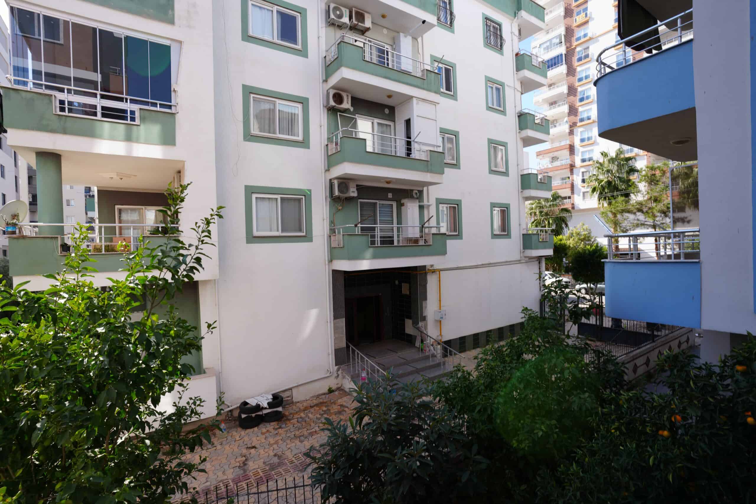 Mersin Erdemli  Aşşağı Alata Mahallesi Denize Yakın Satılık 2+1 Daire