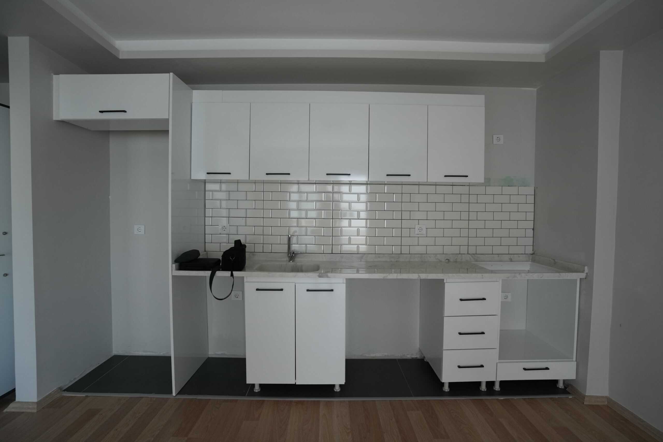 Mersin Erdemli Alata Denize Yakın Satılık 1+1 Geniş Daire