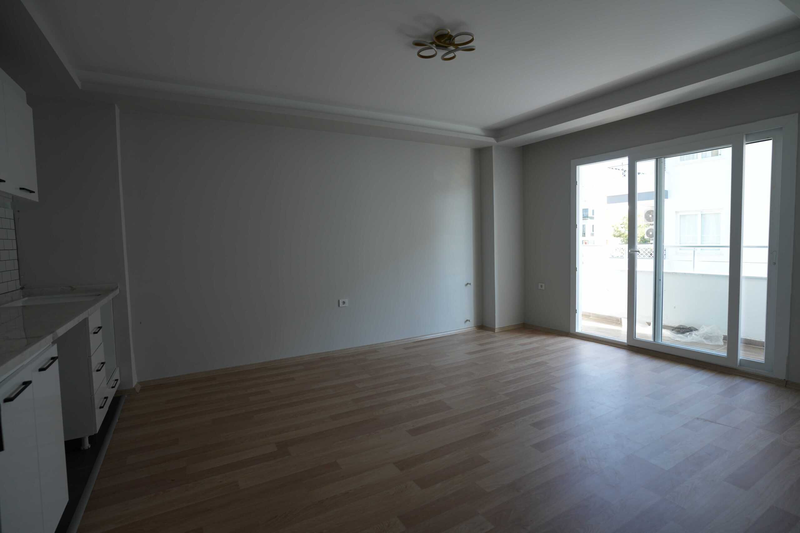 Mersin Erdemli Alata Denize Yakın Satılık 1+1 Geniş Daire