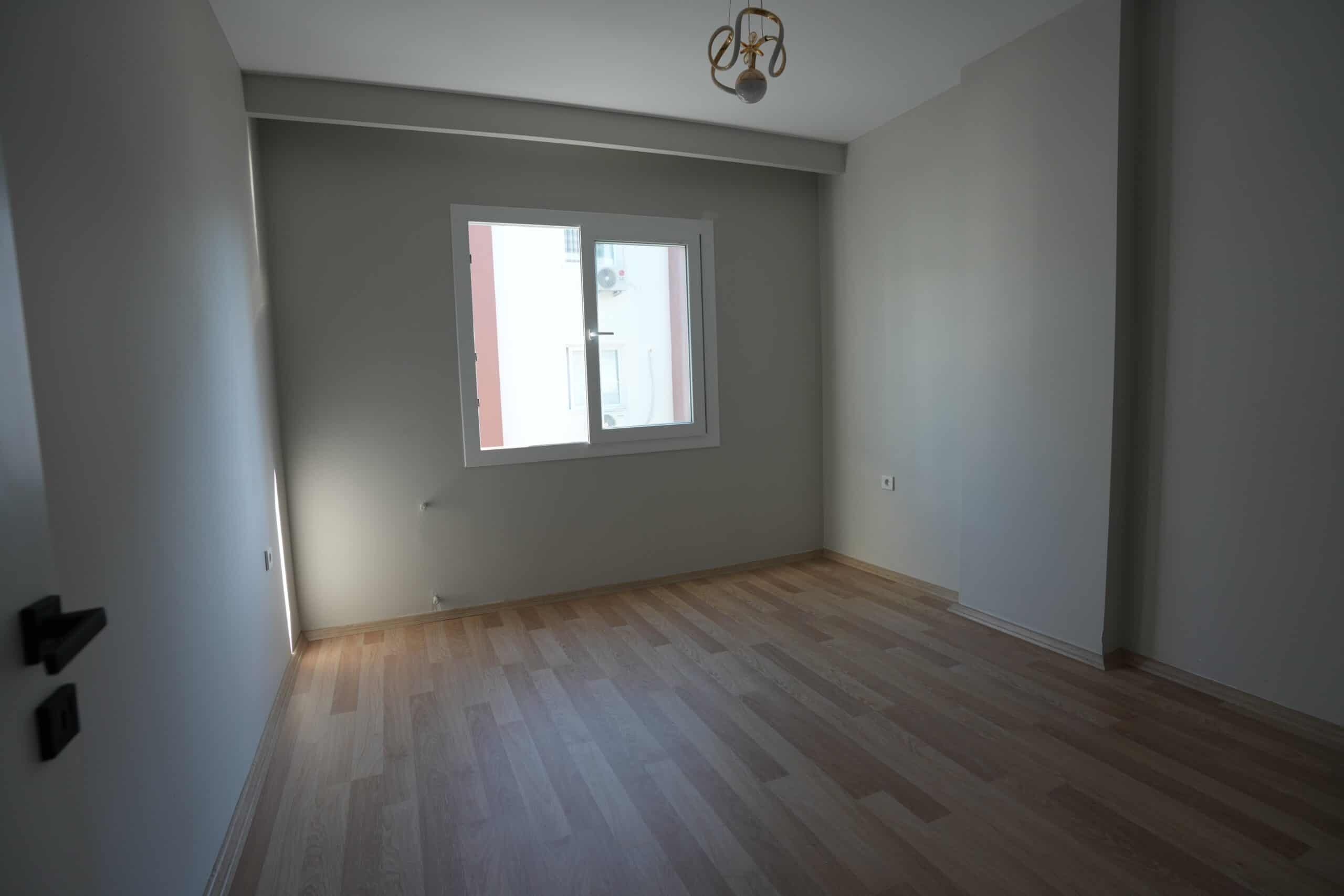Mersin Erdemli Alata Denize Yakın Satılık 1+1 Geniş Daire