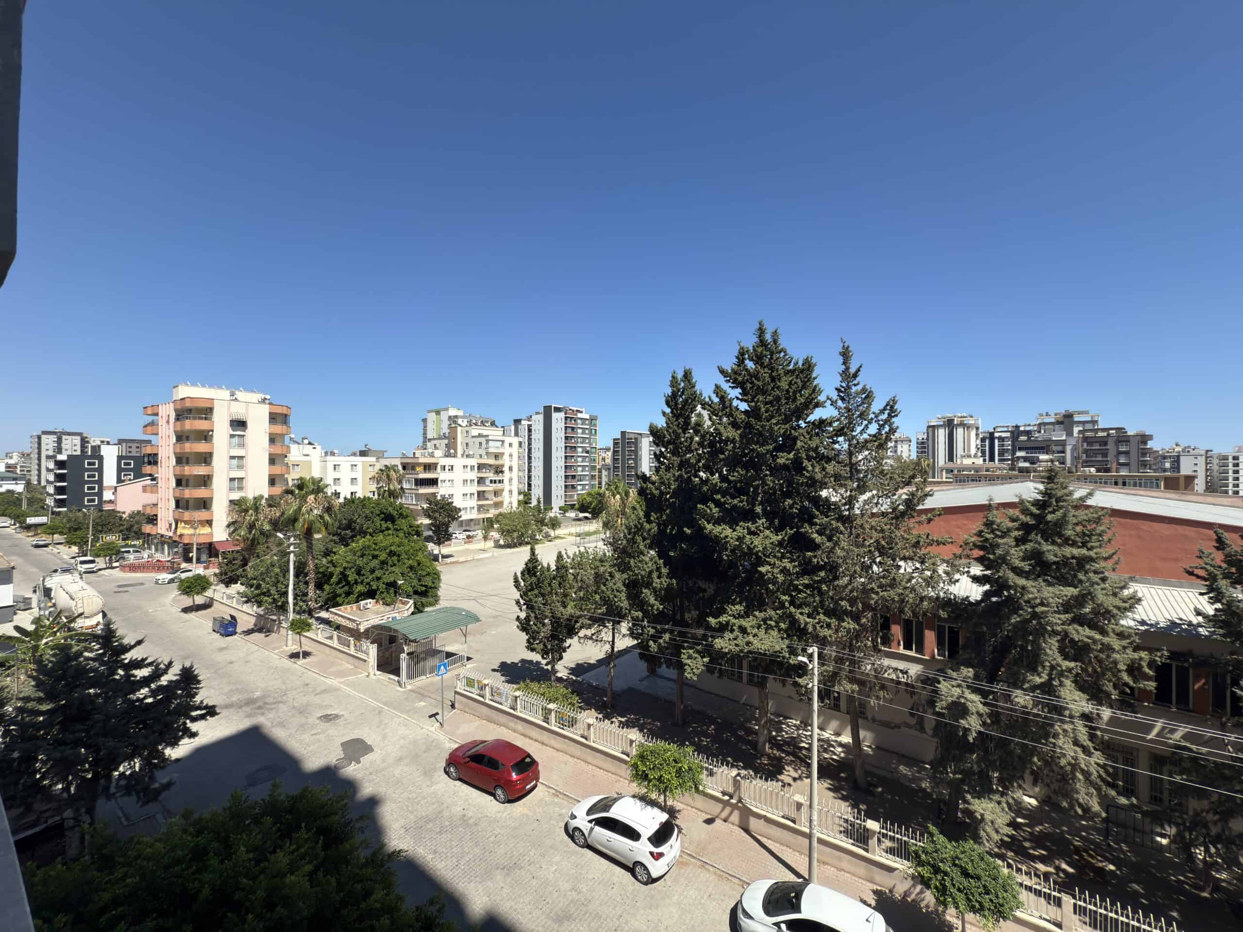 Mersin Erdemli Alata Oba Plaza Kiralık  4+1 Teras Katı  Daire