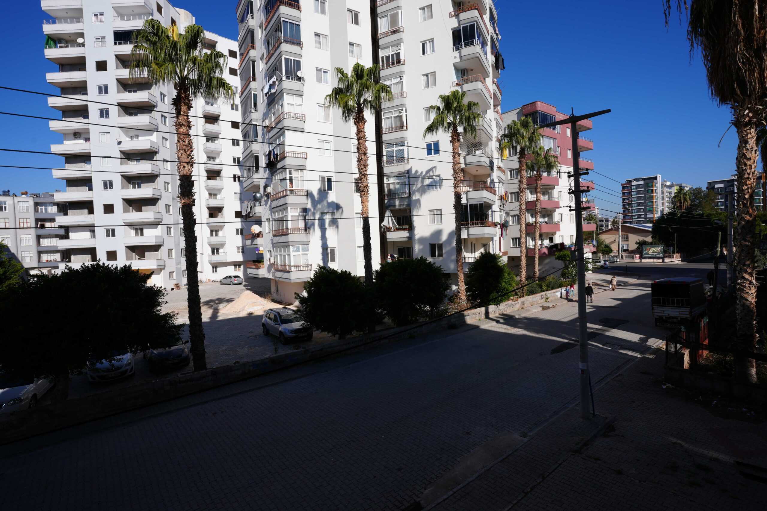 MERSİN ERDEMLİ AŞAĞI ALATA 2+1 GENİŞ SATILIK DAİRE