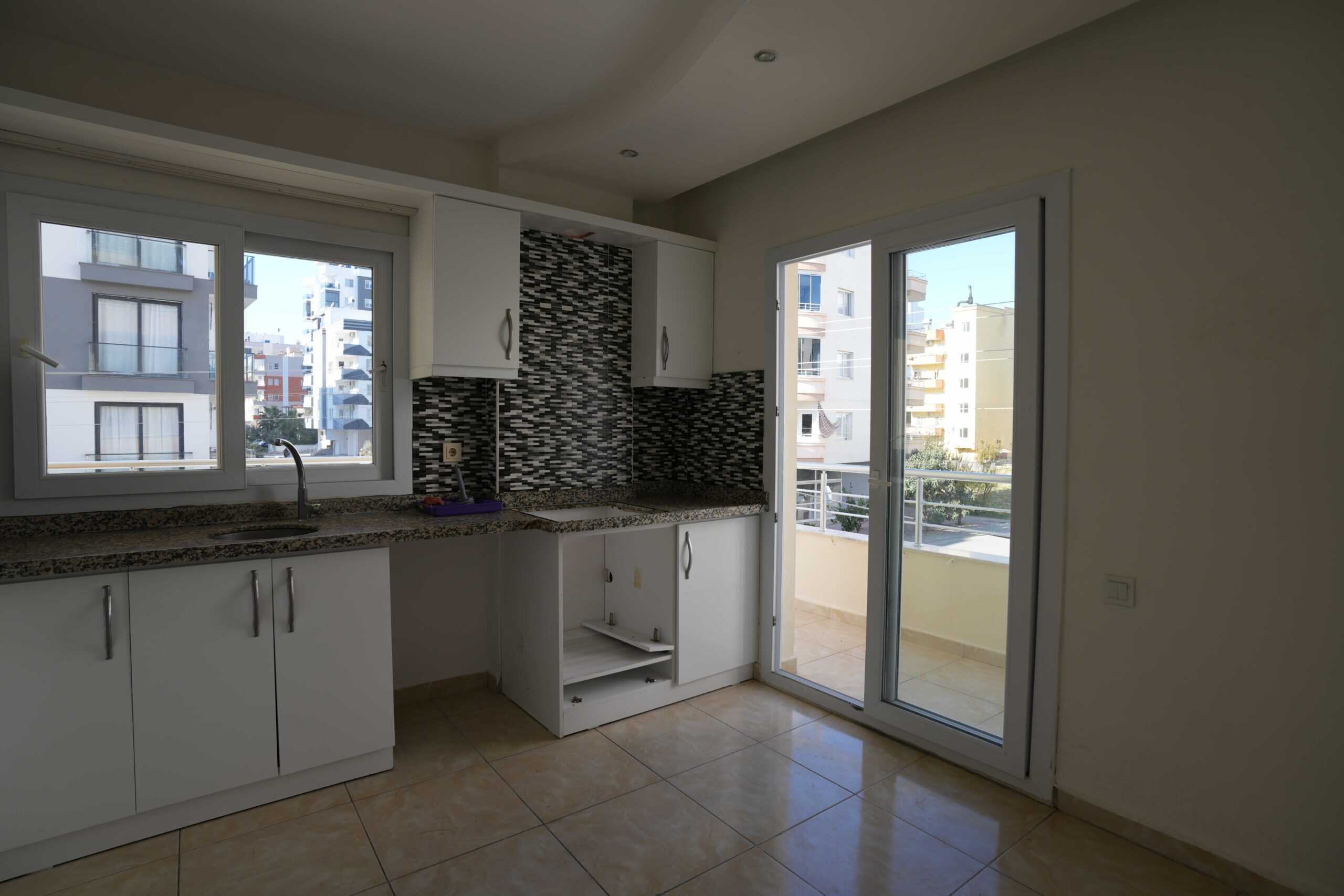 MERSİN ERDEMLİ AŞAĞI ALATA 2+1 GENİŞ SATILIK DAİRE