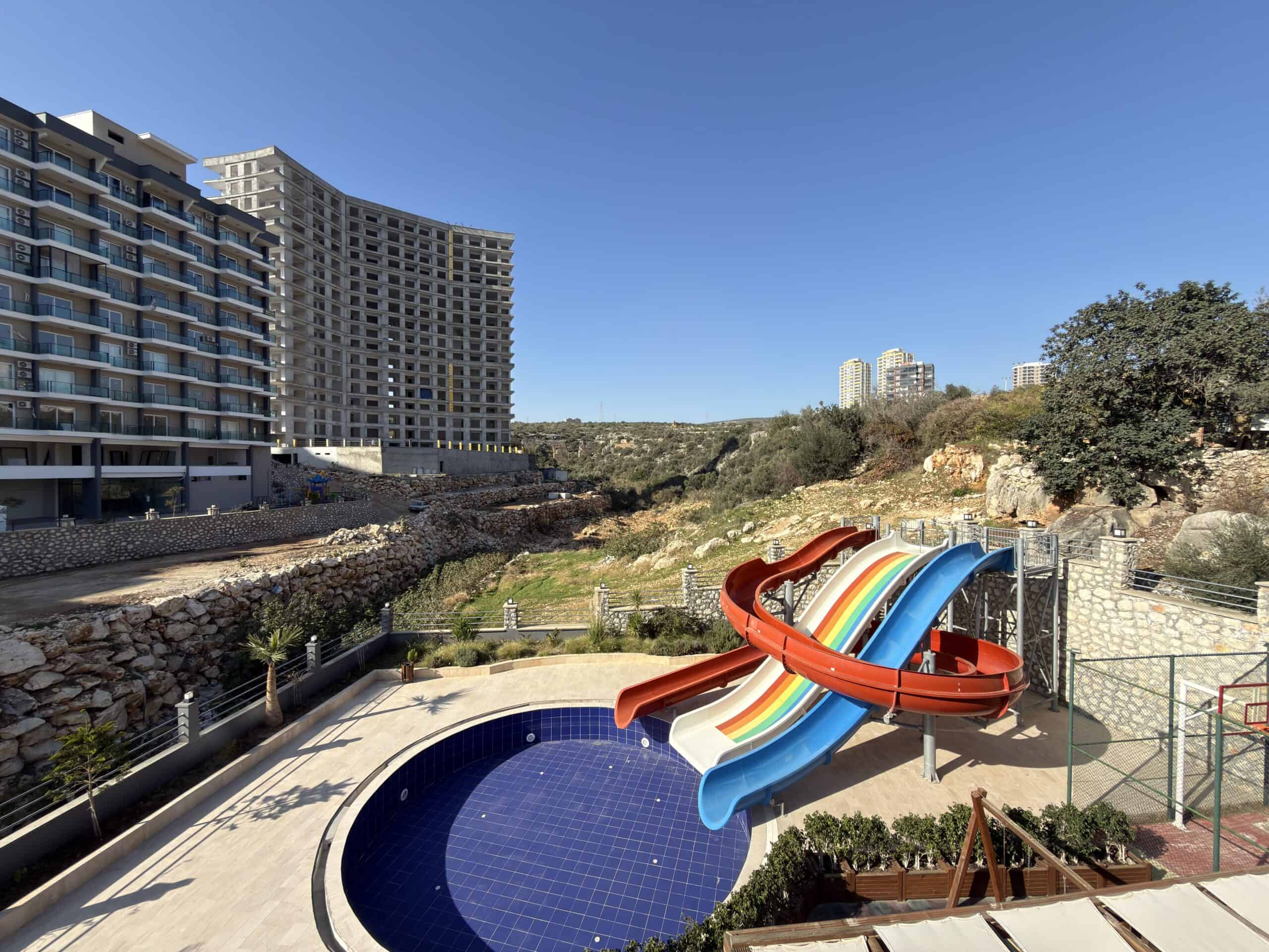 Mersin Erdemli Ayaş Iraöz Suits Deniz Manzaralı Satılık 3+1 Daire