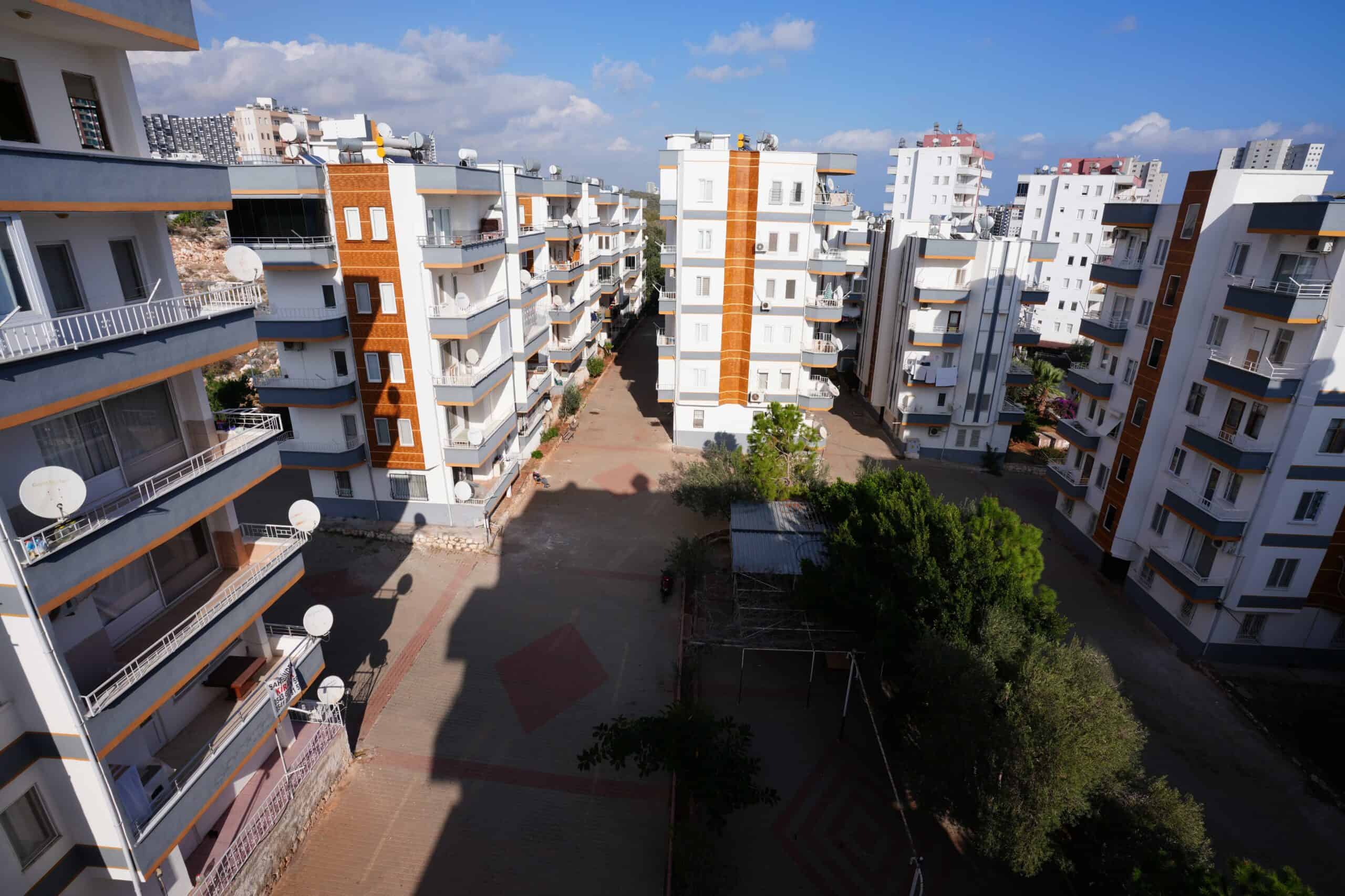 Mersin Erdemli Ayaş Tarsuslular Sitesi Satılık 2+1 Uygun Fiyat Daire