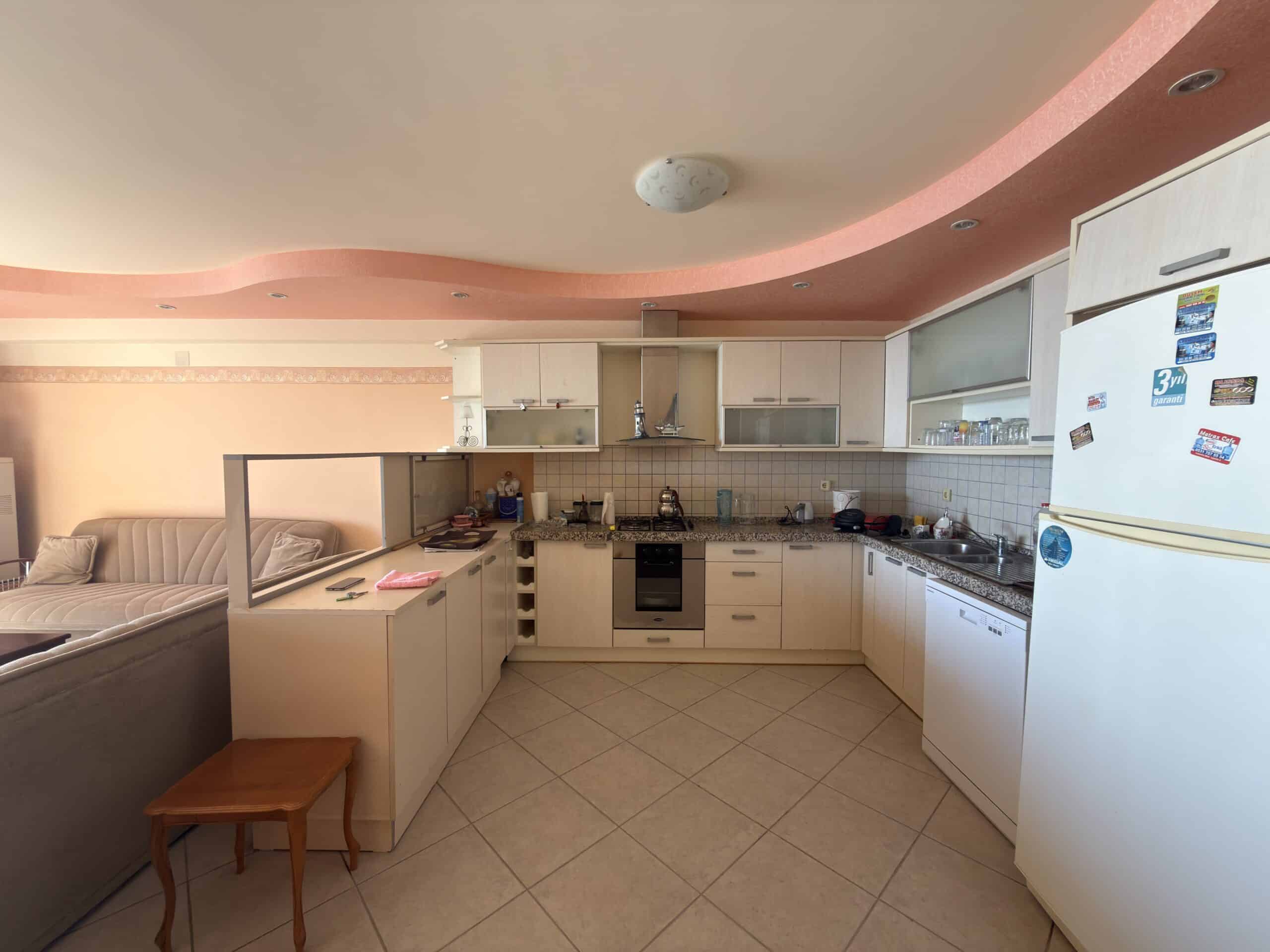 Mersin Erdemli Limonlu Denize Sıfır Liparis 4 Eşyalı Satılık 3+1 Daire