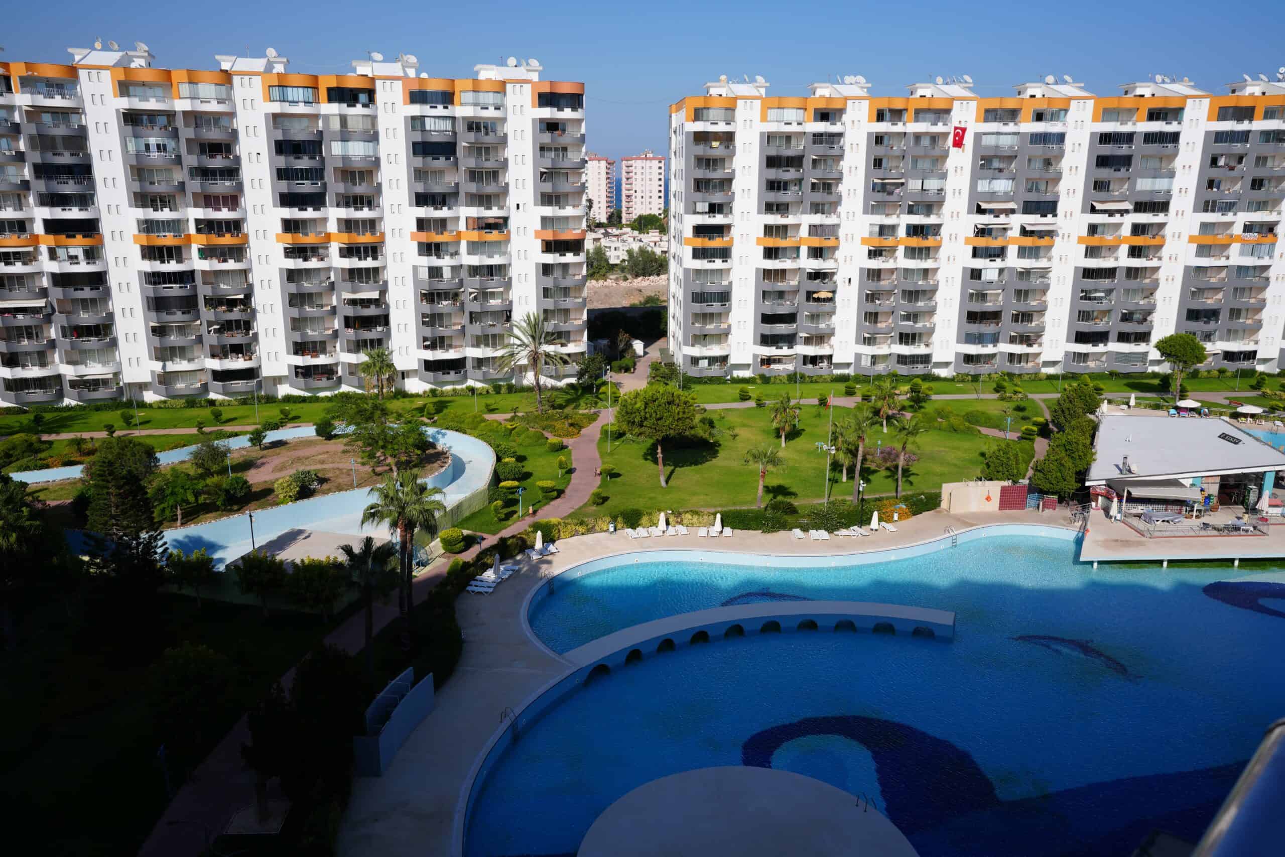 Mersin Kargıpınarı Queenaba Sitesi E blok Satılık Bakımlı Daire