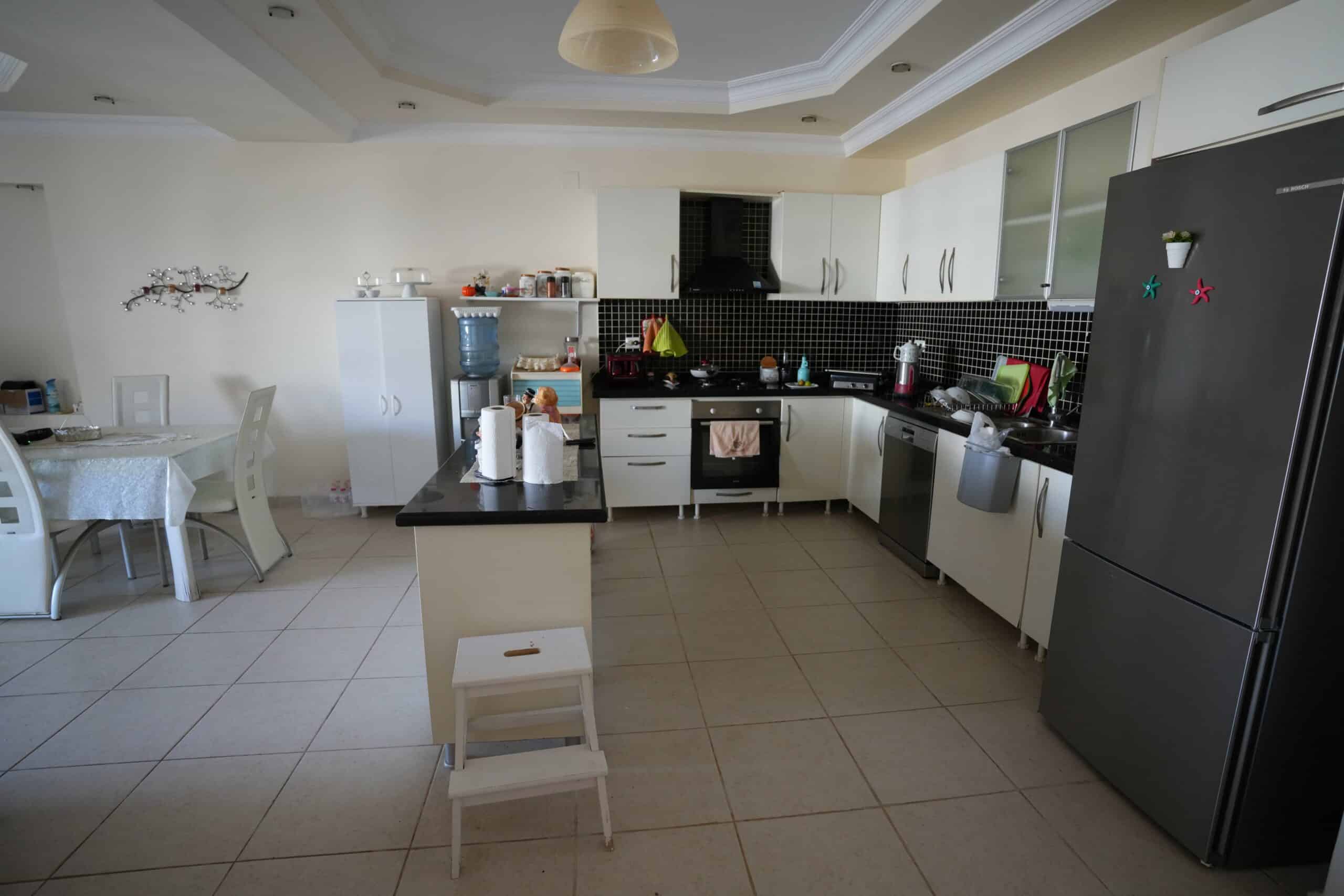 Mersin Kargıpınarı Queenaba Sitesi E blok Satılık Bakımlı Daire