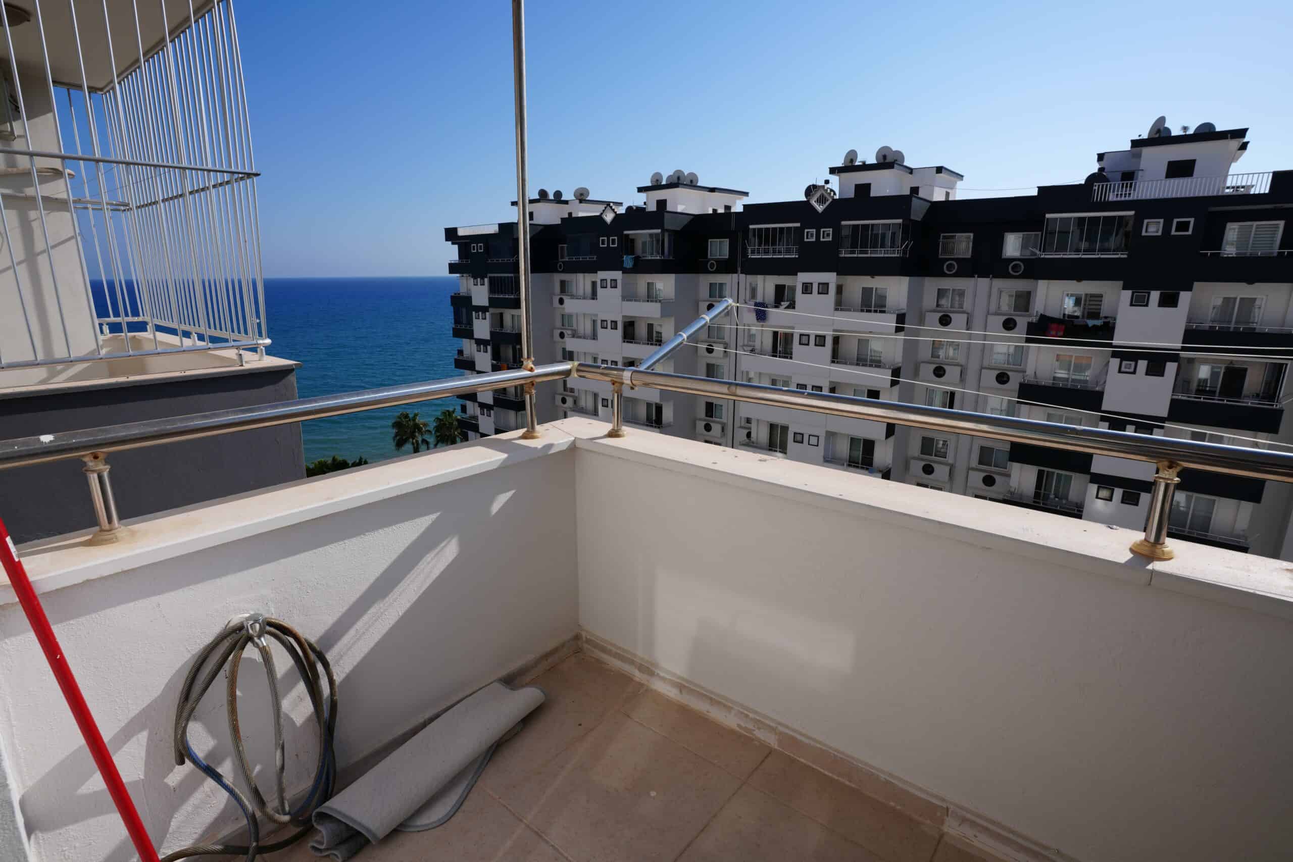 Mersin Kargıpınarı Queenaba Sitesi E blok Satılık Bakımlı Daire