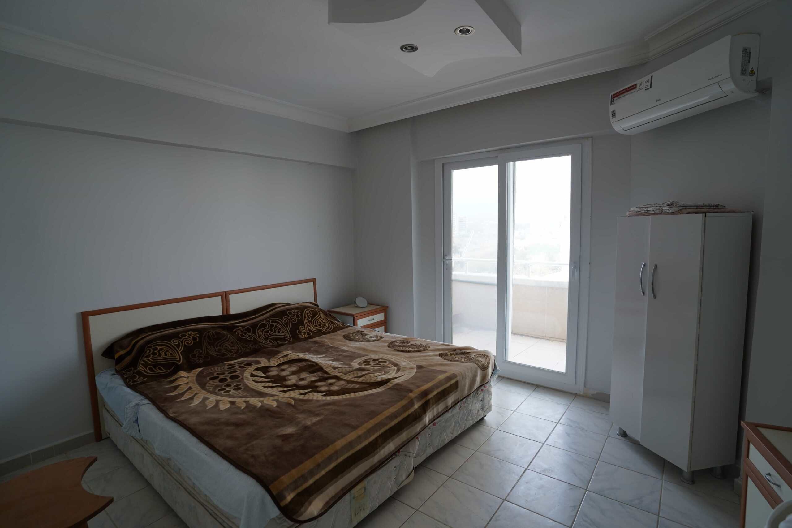 Mersin Tömük Flamingo 3 Sitesi Eşyalı 3+1 Köşe Daire