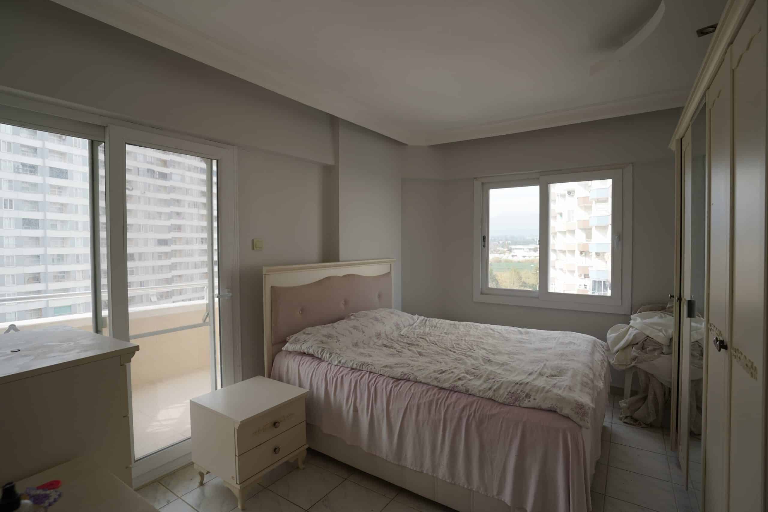 Mersin Tömük Flamingo 3 Sitesi Eşyalı 3+1 Köşe Daire