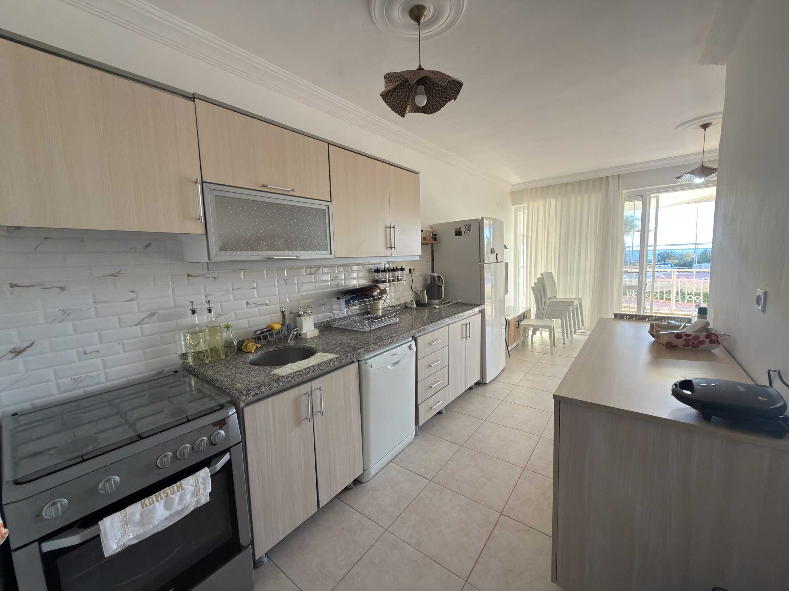 Mersin Erdemli Kocahasanlı Gür Tur Sitesi Eşyalı Satılık 2+1 Bahçe Katı Daire