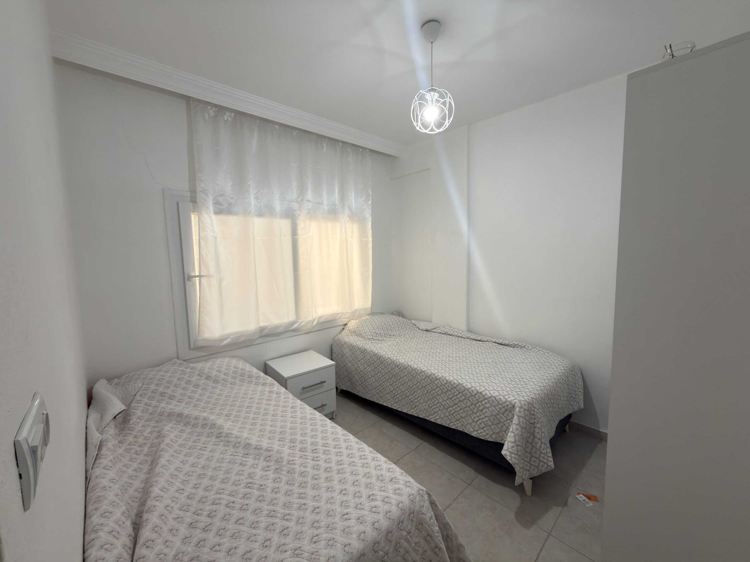 Mersin Erdemli Kocahasanlı Gür Tur Sitesi Eşyalı Satılık 2+1 Bahçe Katı Daire