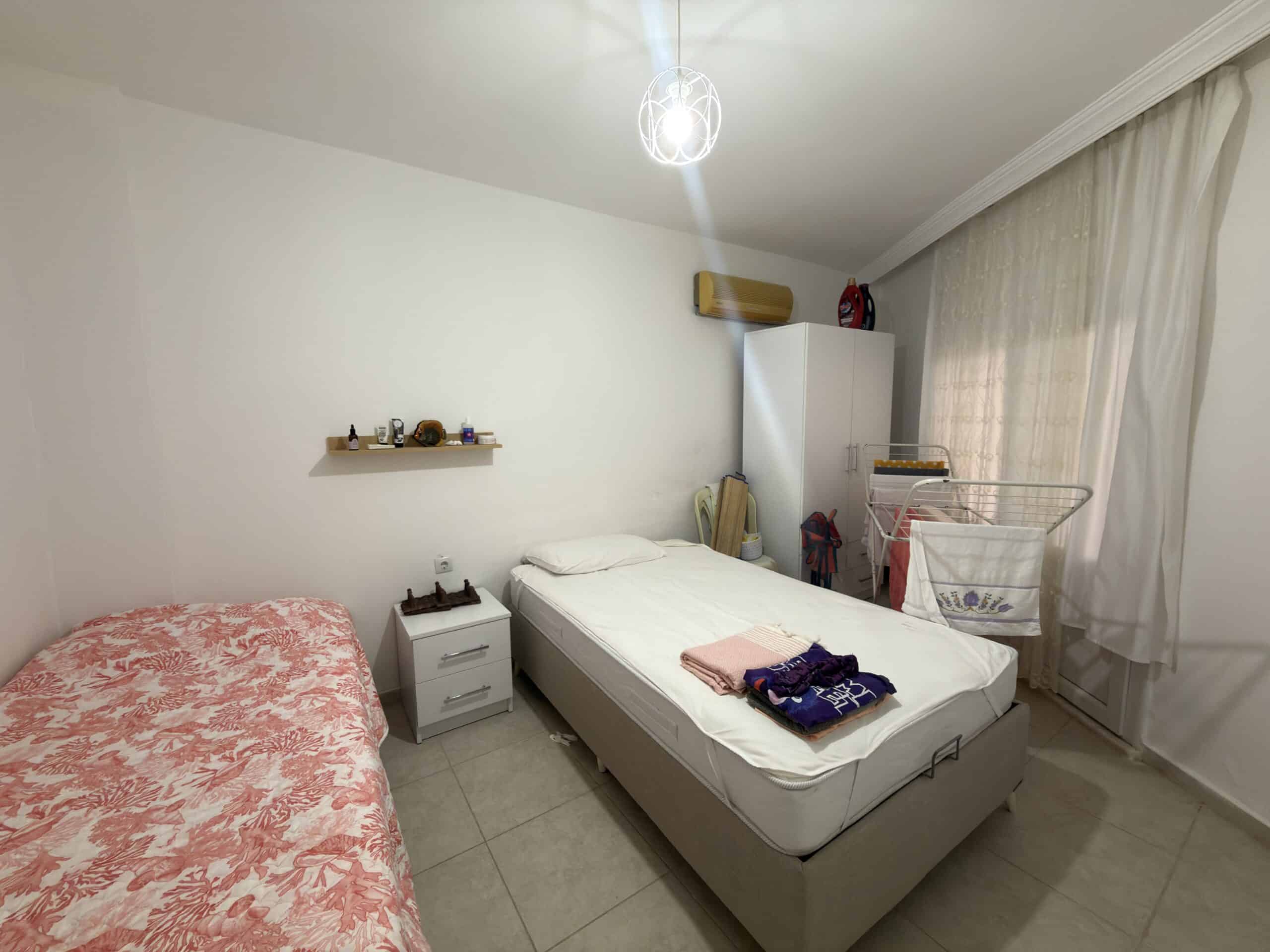 Mersin Erdemli Kocahasanlı Gür Tur Sitesi Eşyalı Satılık 2+1 Bahçe Katı Daire