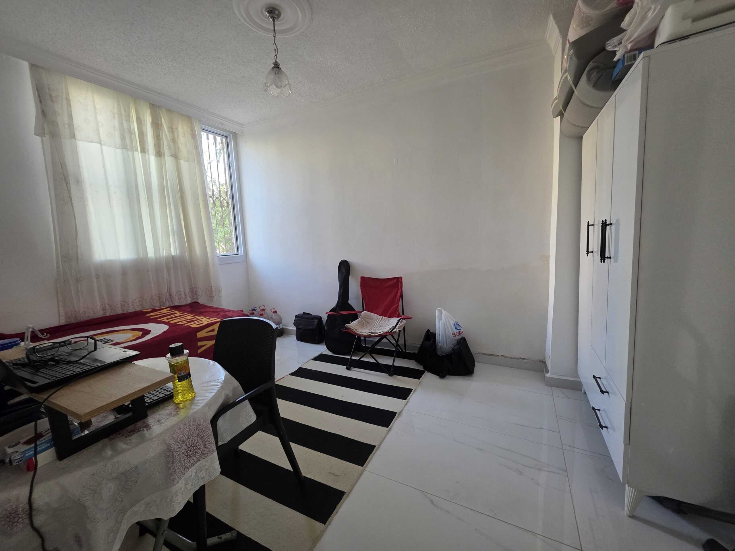 Mersin Erdemli Erciyes Sitesi Satılık Ön Blok Denize Sıfır Bahçe Katı Köşe Daire