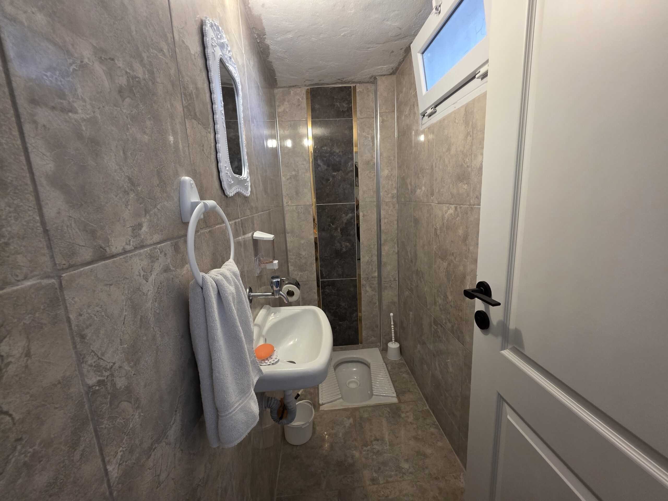 Mersin Erdemli Erciyes Sitesi Satılık Ön Blok Denize Sıfır Bahçe Katı Köşe Daire