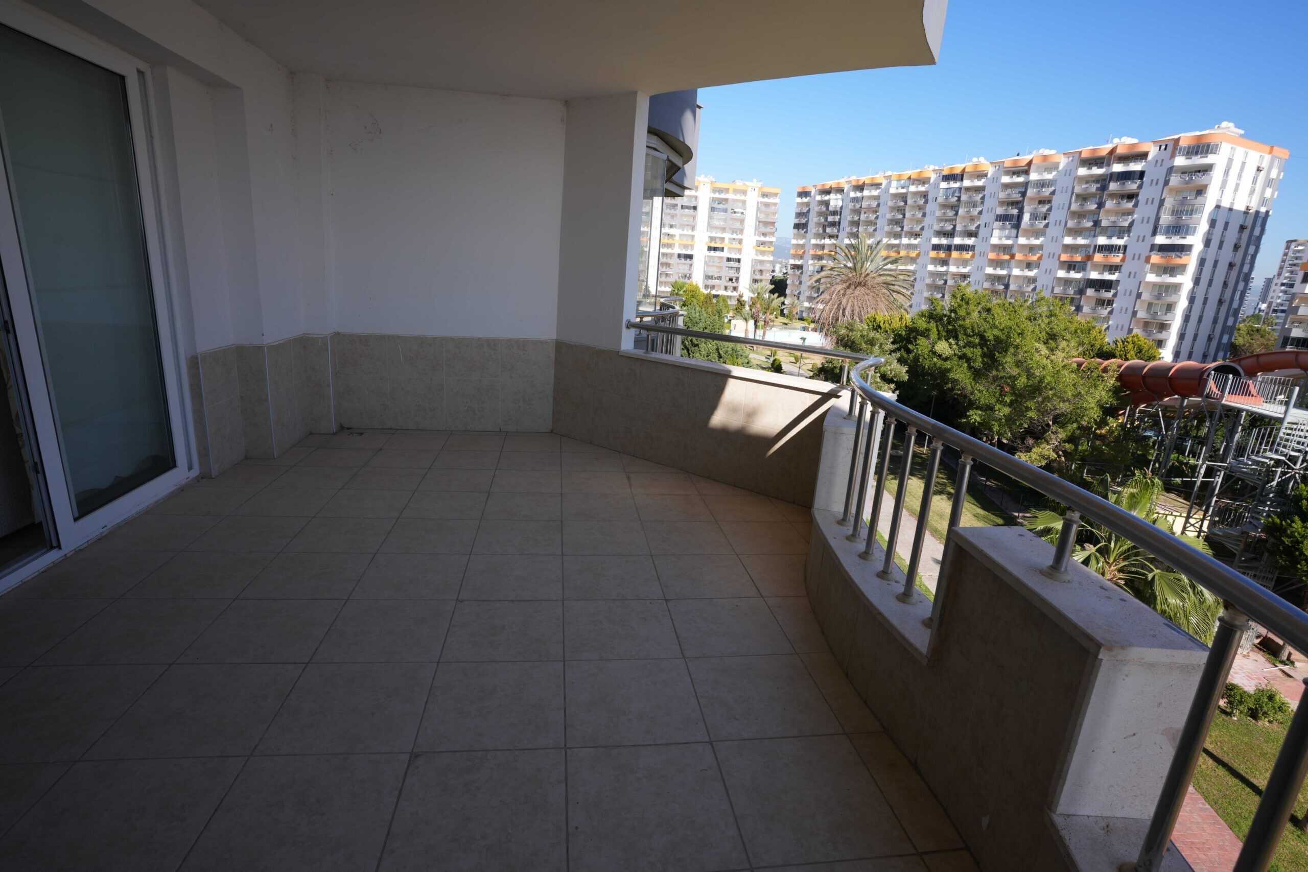 Mersin Kargıpınarı Queenaba Sitesi E Bloklarda Satılık 3+1 Daire