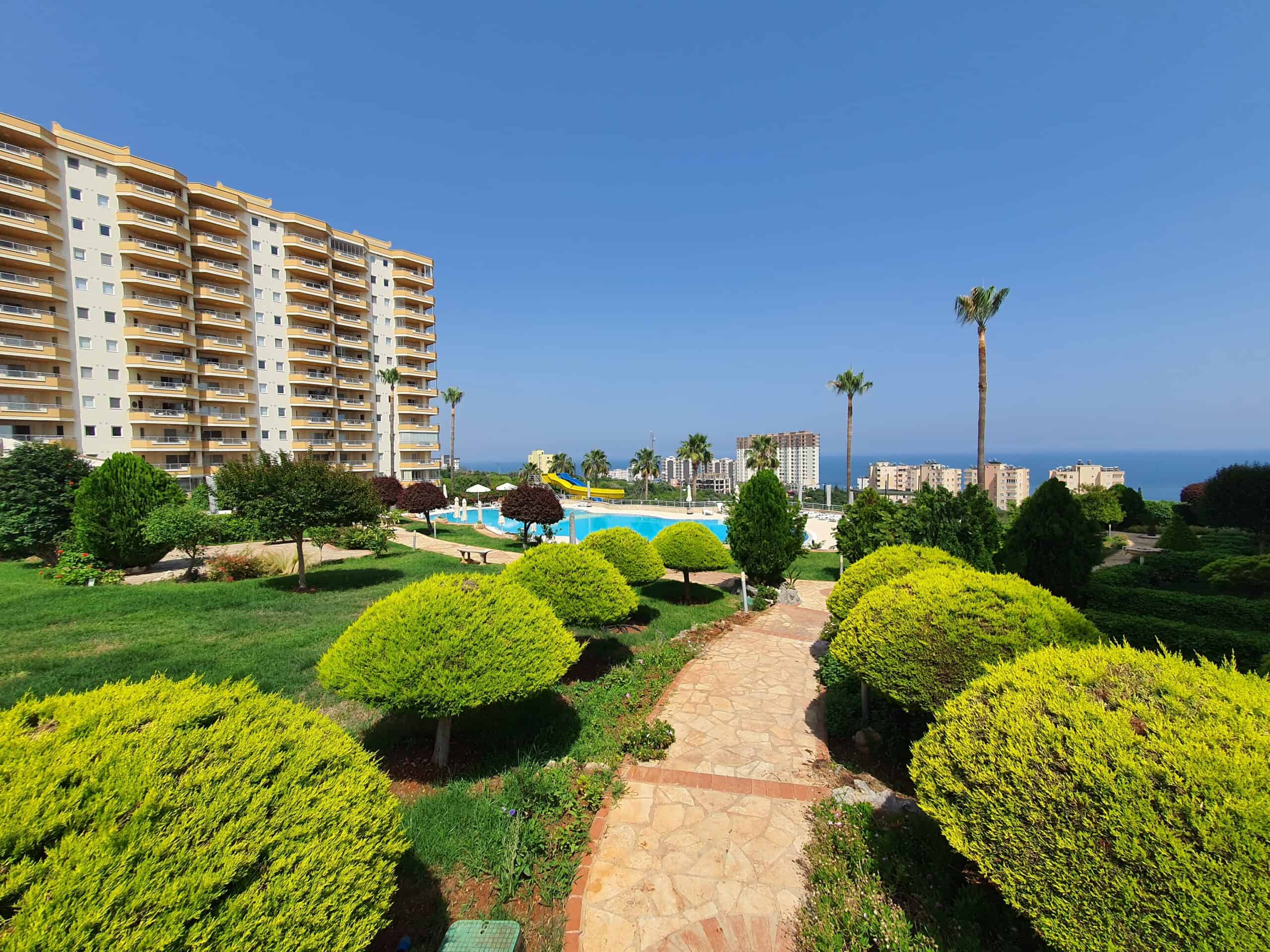 Mersin Erdemli Ayaş Larissa Sitesi Eşyalı Satılık Bahçe Katı 3+1 Daire