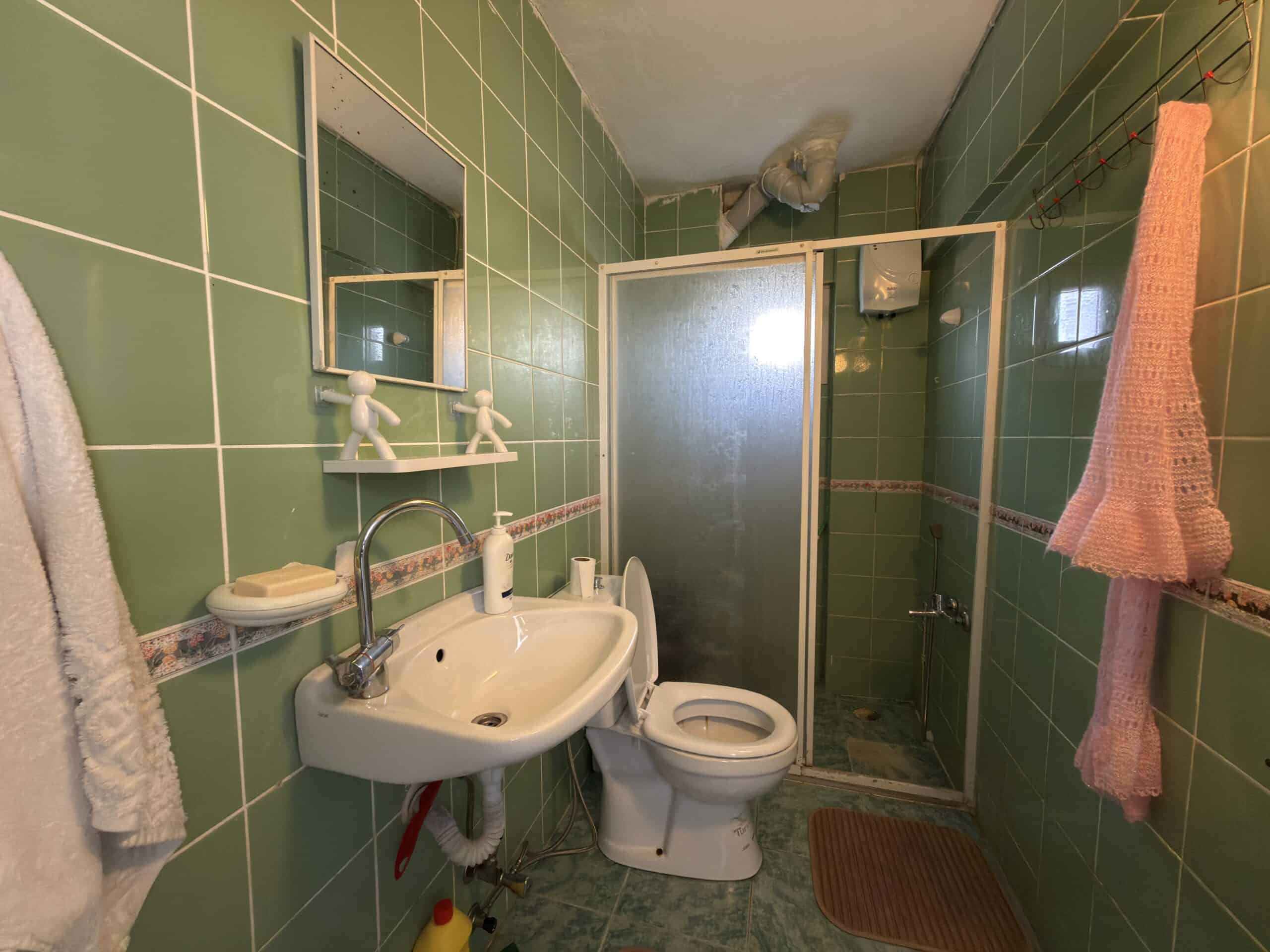 Mersin Erdemli Limonlu Gökmen Sitesi Satılık 1+1 Bahçe Katı Daire