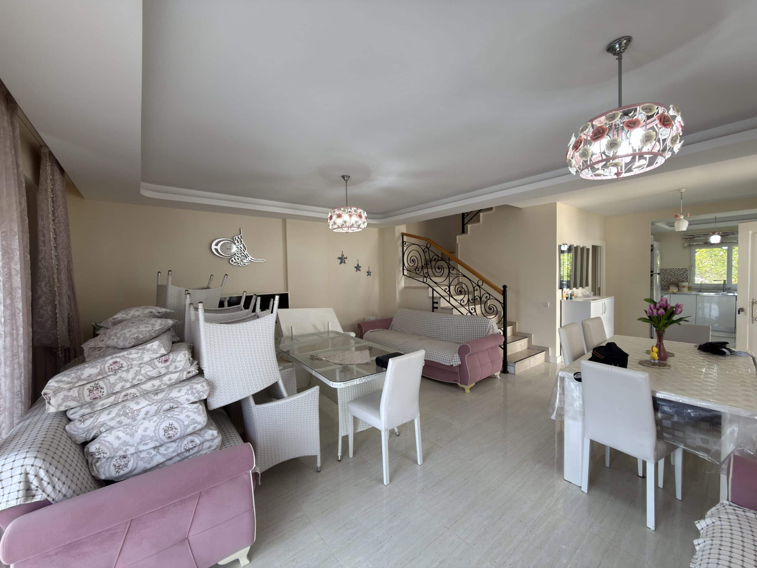 Mersin Silifke Atayurt  Marpessa Vip 1 Sitesi Satılık 4+1  Köşe Villa
