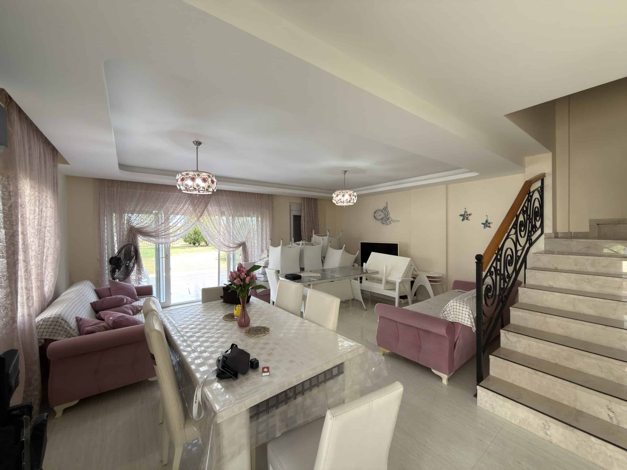 Mersin Silifke Atayurt  Marpessa Vip 1 Sitesi Satılık 4+1  Köşe Villa