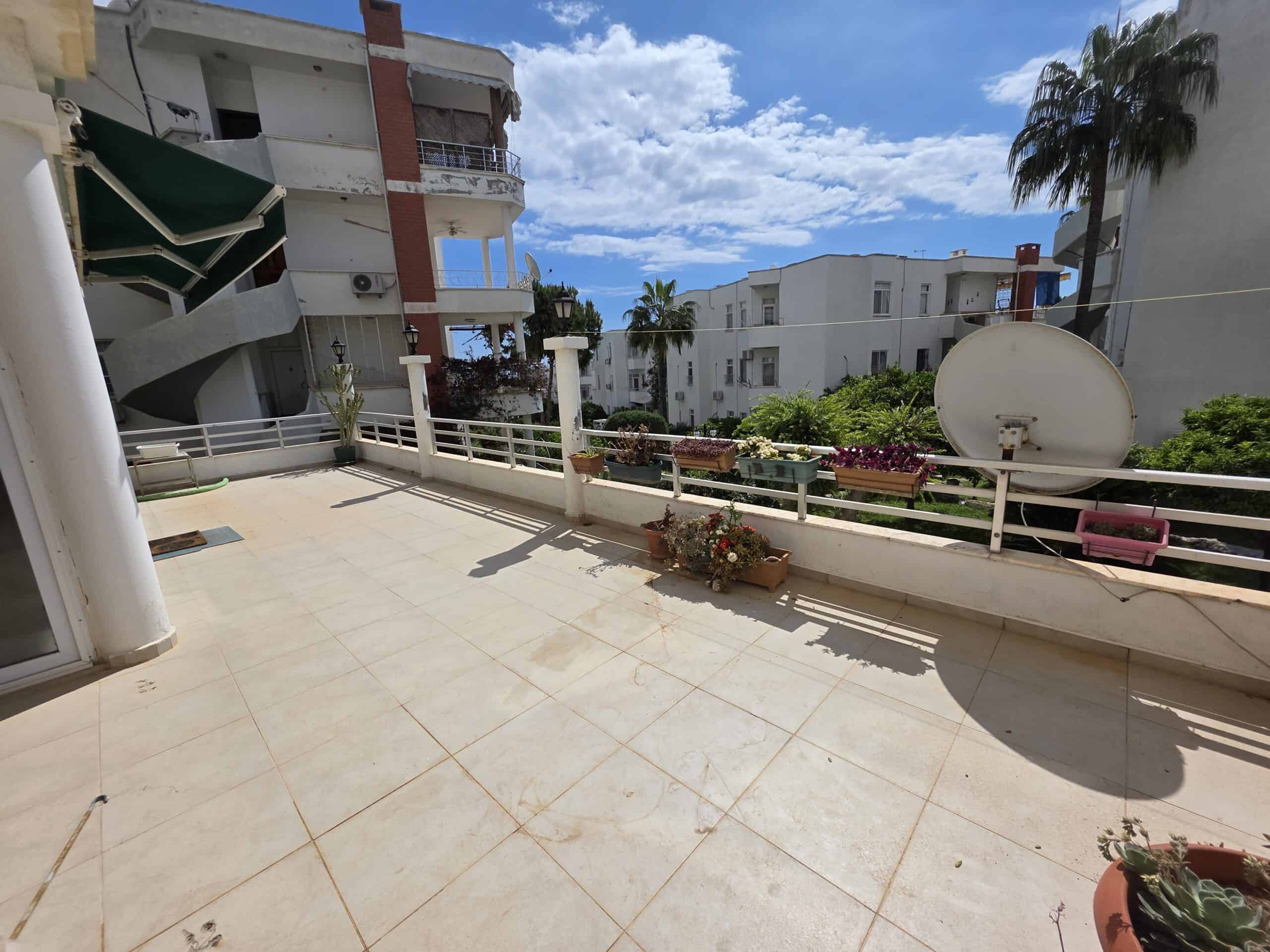 Mersin Erdemli Kumkuyu Denize Sıfır Altınportakal Eşyalı Satılık 3+1 Teras Katı Daire