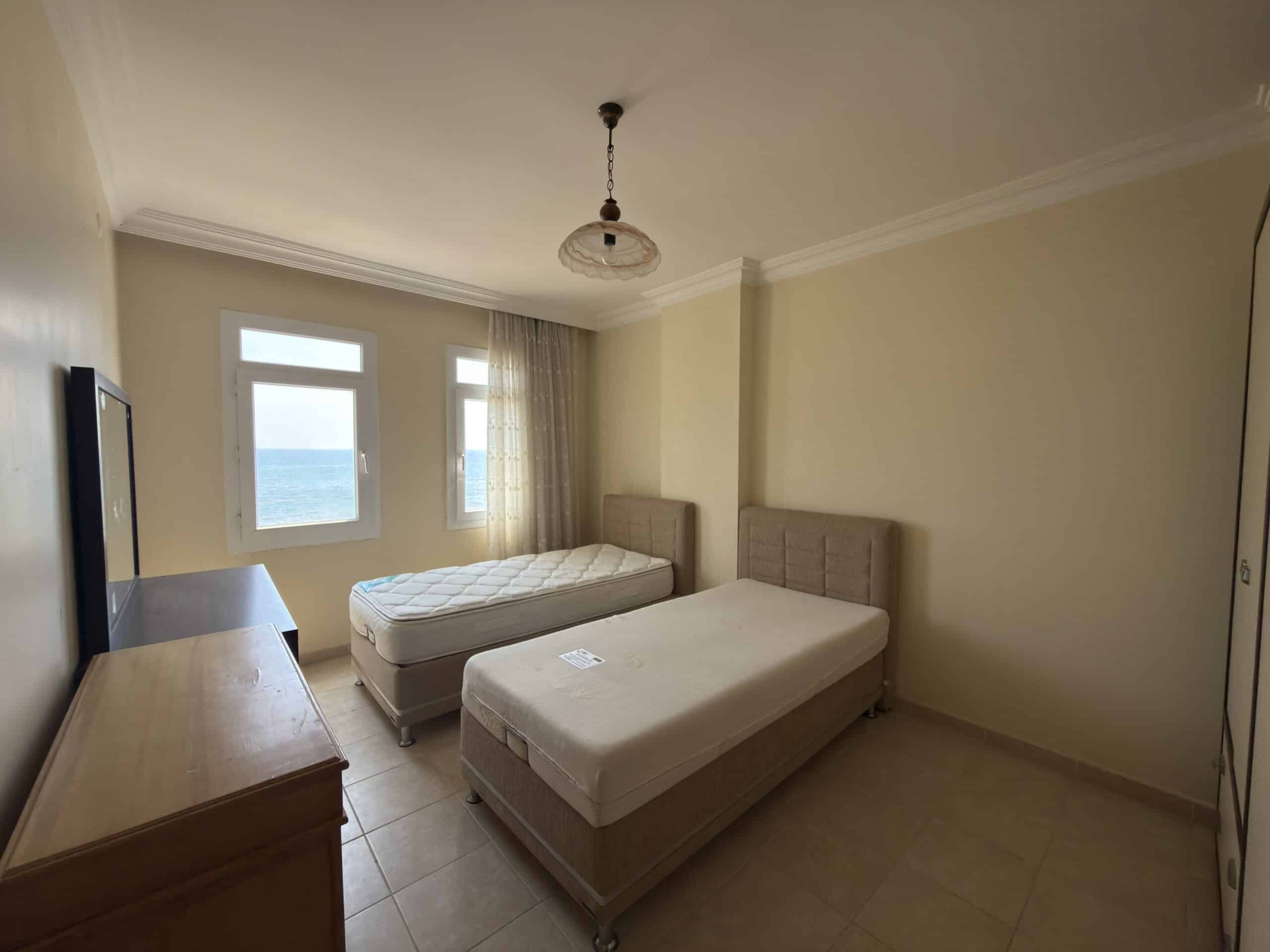 Mersin Erdemli Limonlu Denize Sıfır Benim Tatil  Sitesi  Satılık 3+1 Ön Blok  Daire