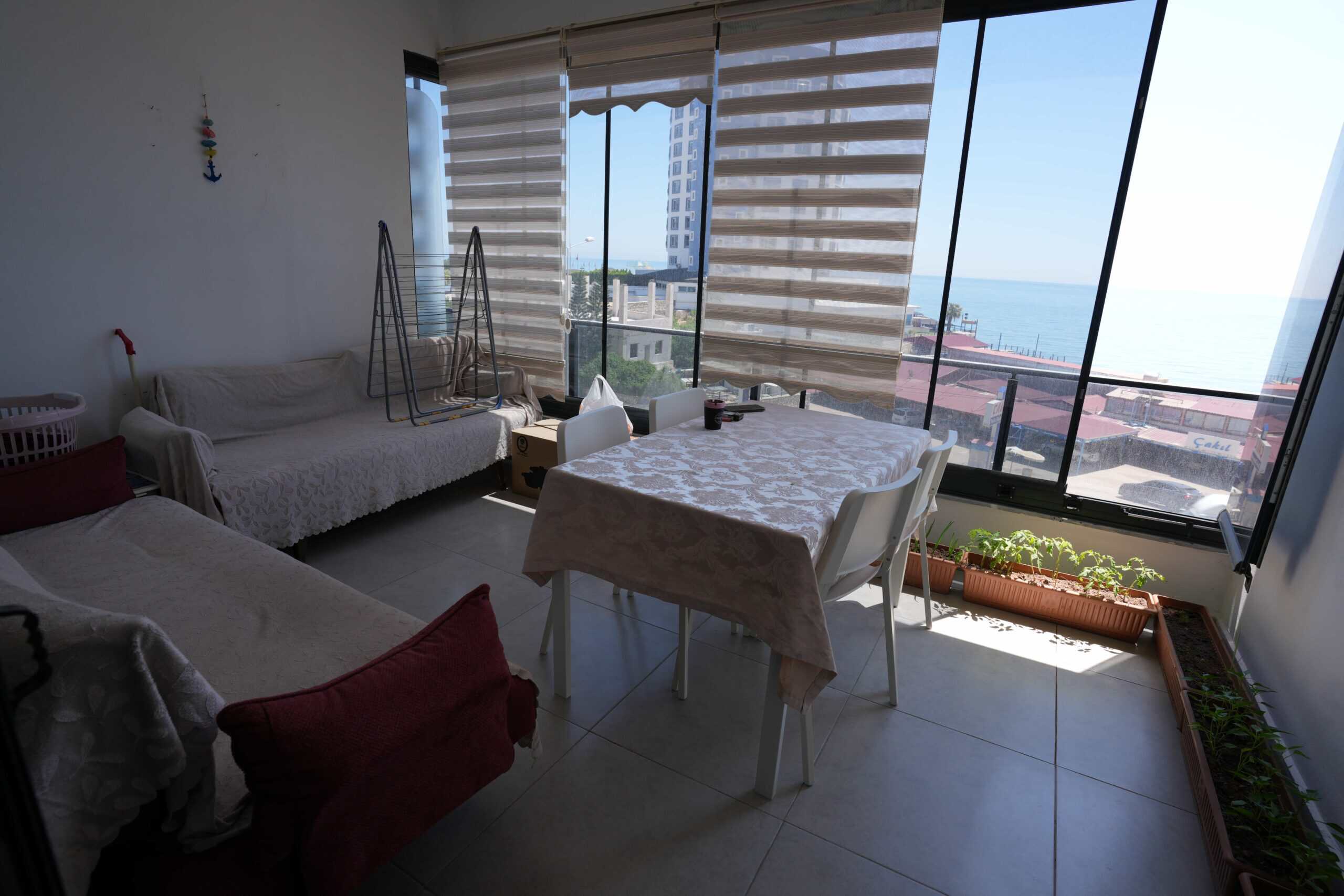 Mersin Erdemli Ayaş İraöz Suist Denize Sıfır Satılık 1+1 Daire