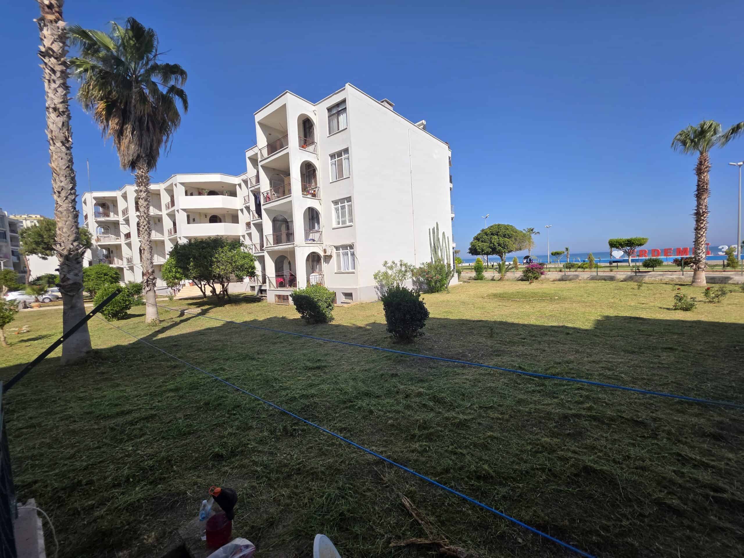 Mersin Erdemli Denize Sıfır Erciyes Sitesi Kiralık 2+1 Bahçe Katı Daire