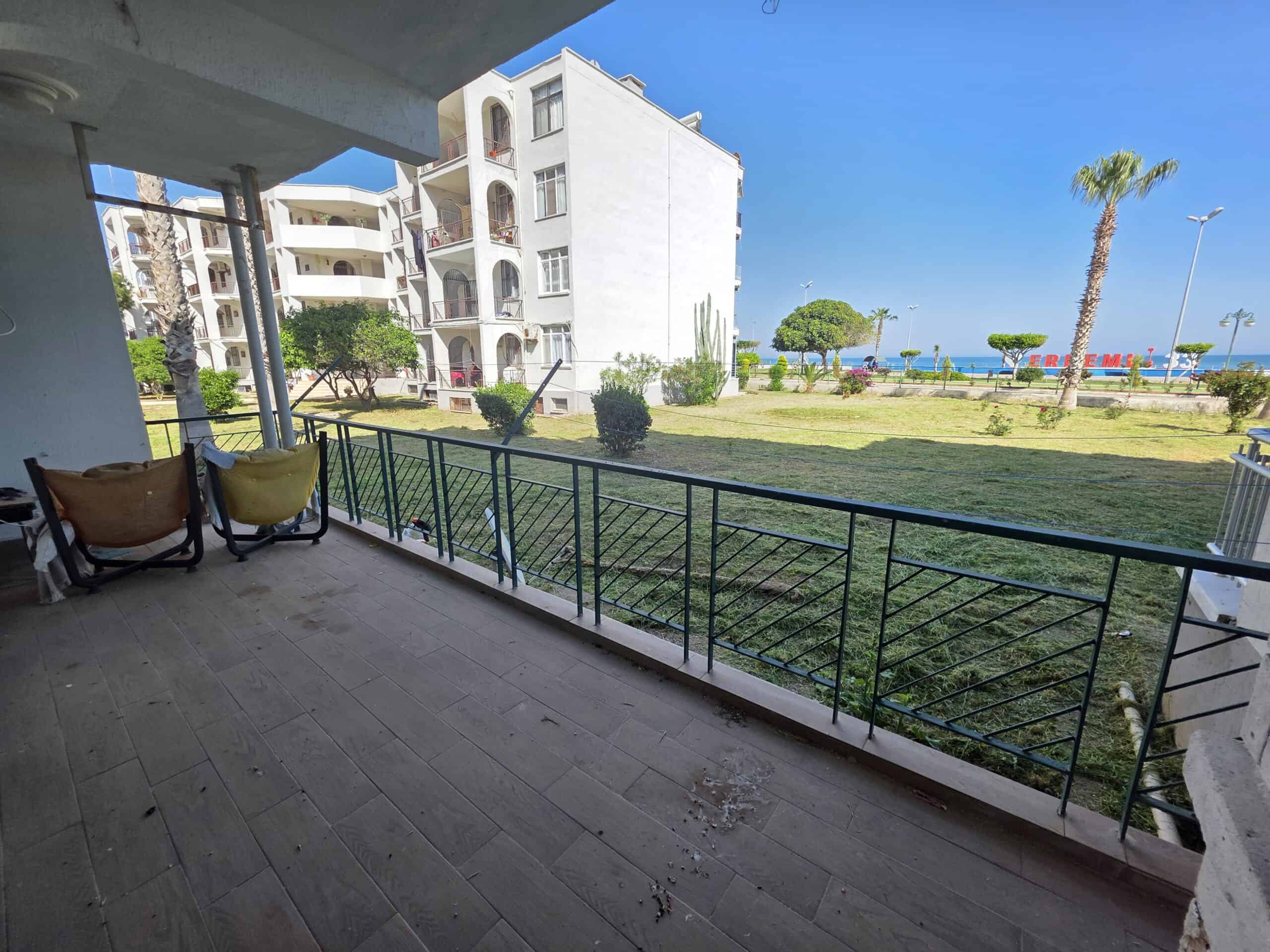 Mersin Erdemli Denize Sıfır Erciyes Sitesi Kiralık 2+1 Bahçe Katı Daire