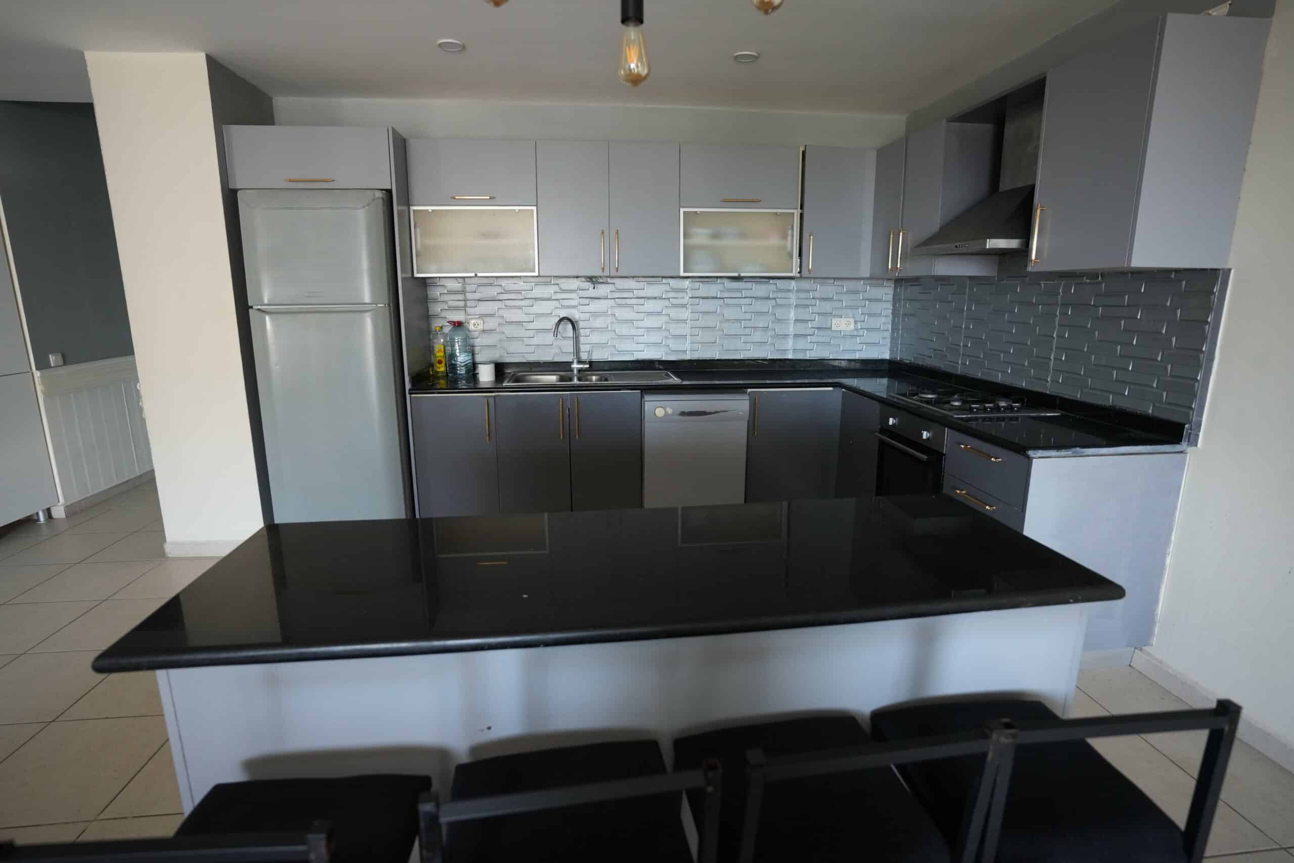 Mersin Kargıpınarı Queenaba Sitesi Eşyalı Satılık 3+1 Bakımlı Daire
