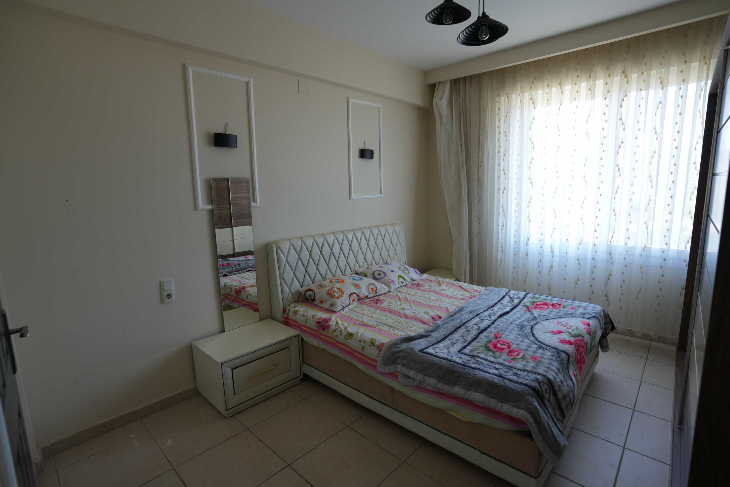 Mersin Kargıpınarı Queenaba Sitesi Eşyalı Satılık 3+1 Bakımlı Daire