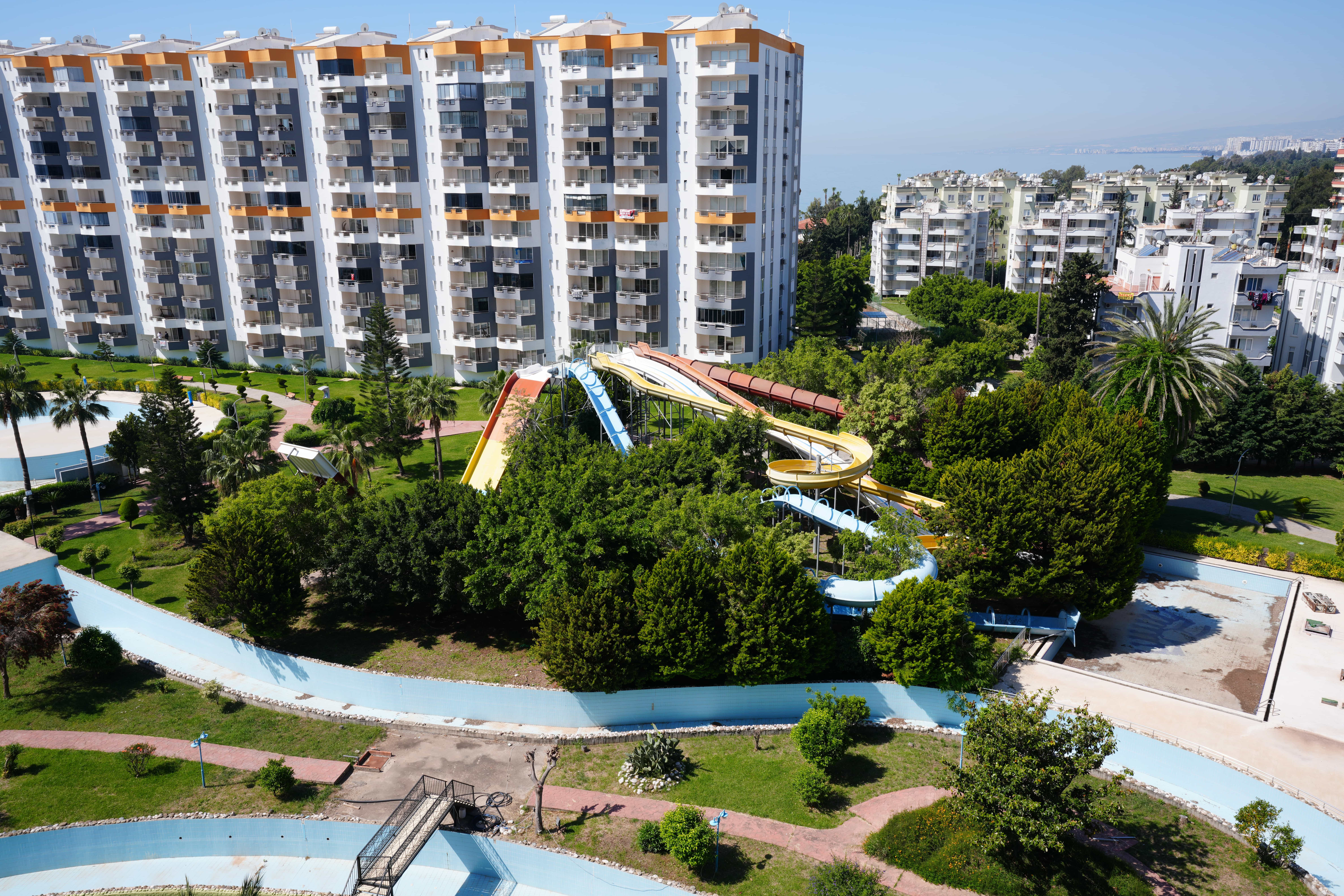 Gemeubileerd 2+1 appartement te koop in Queenaba Site, Kargıpınarı, Mersin